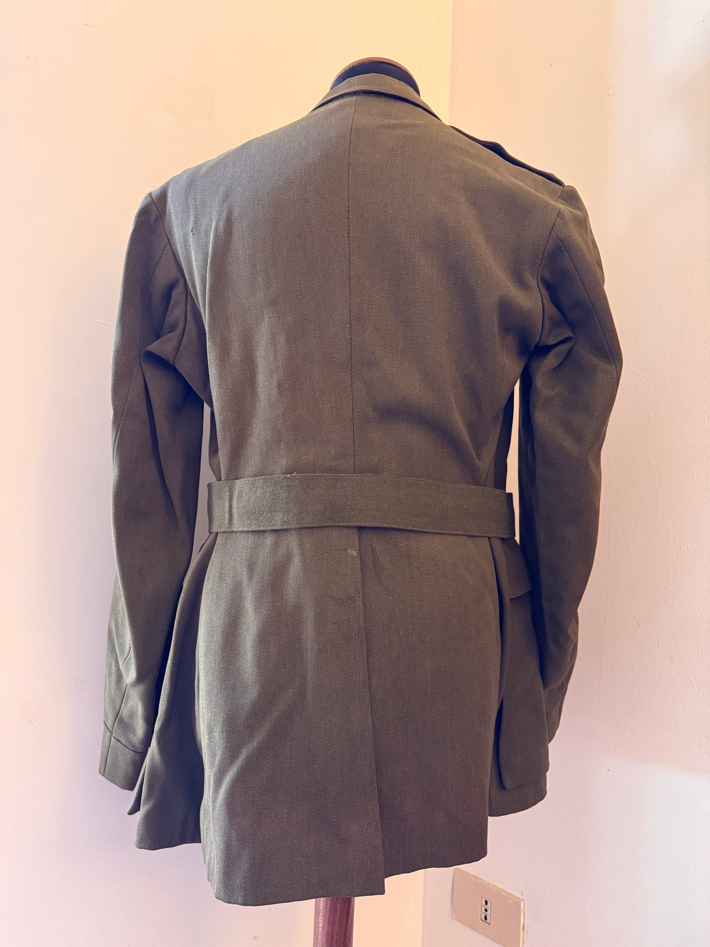 Photo 11 of WW2 British Army Royal Artillery Officer's Uniform Tunic & Trousers - collectible militaria item