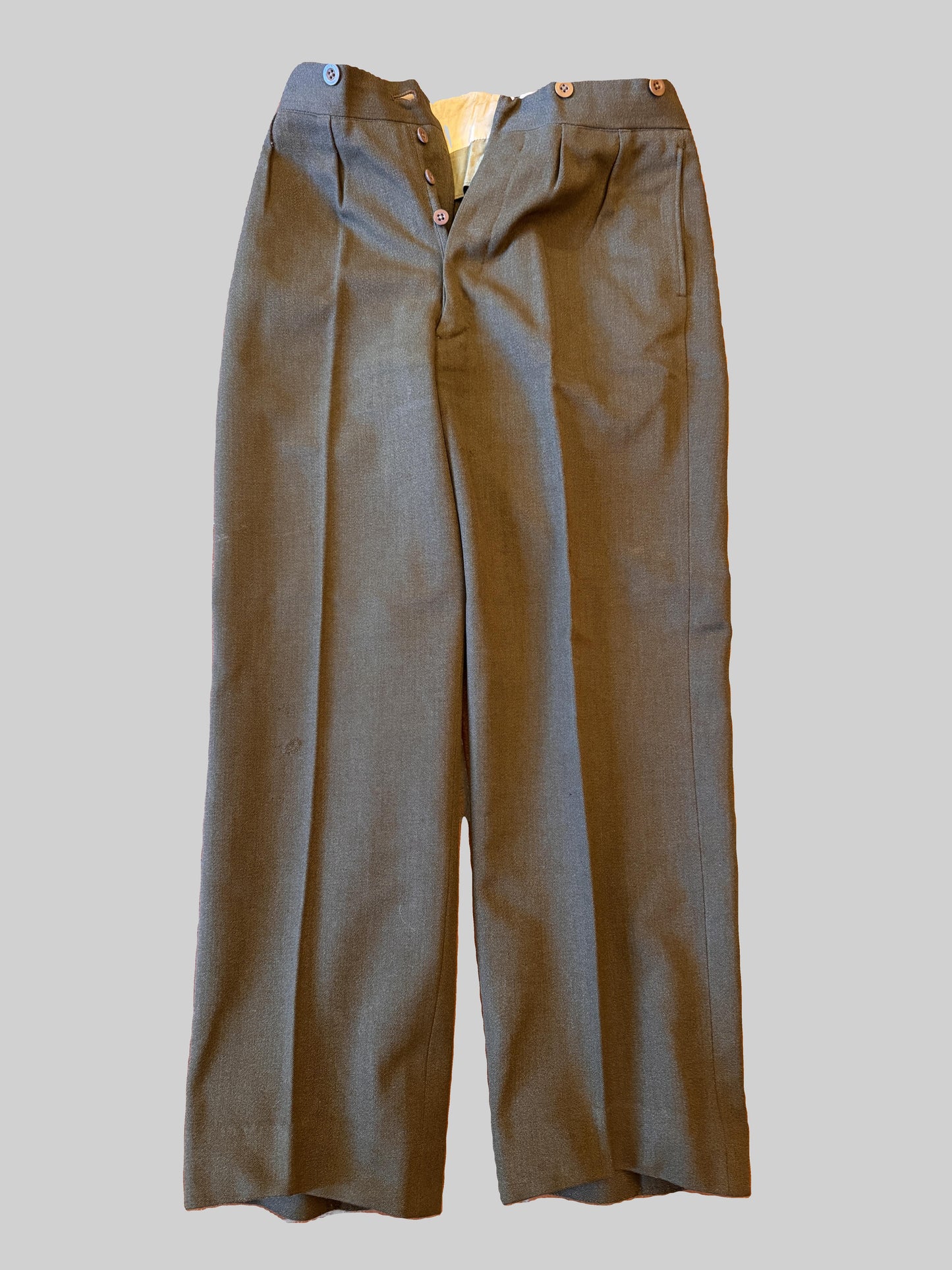 Photo 16 of WW2 British Army Royal Artillery Officer's Uniform Tunic & Trousers - collectible militaria item
