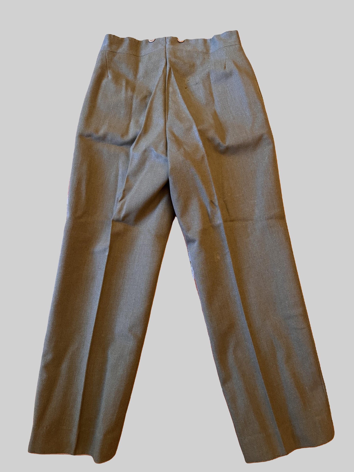 Photo 18 of WW2 British Army Royal Artillery Officer's Uniform Tunic & Trousers - collectible militaria item