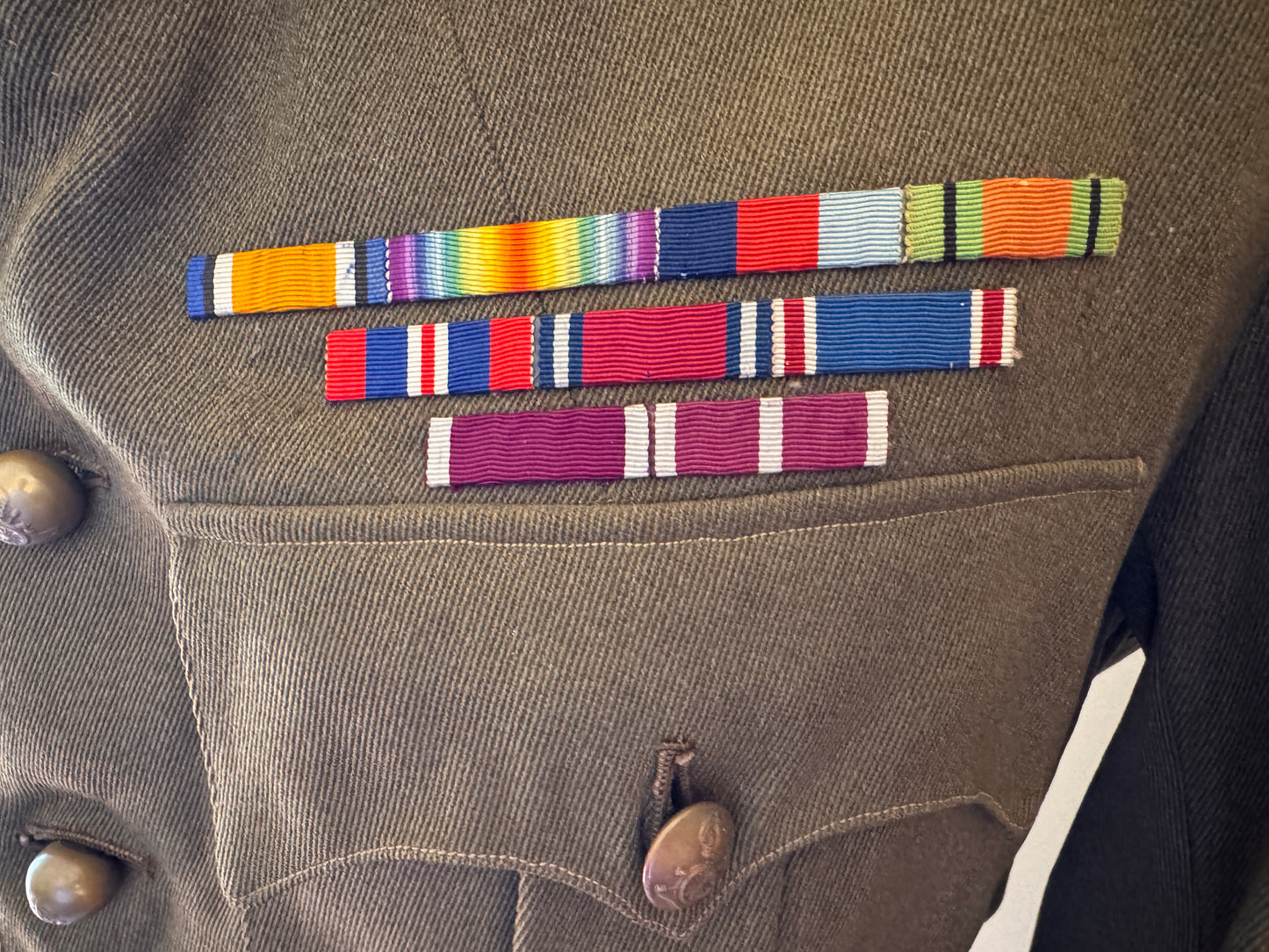 Photo 5 of WW2 British Army Royal Artillery Officer's Uniform Tunic & Trousers - collectible militaria item