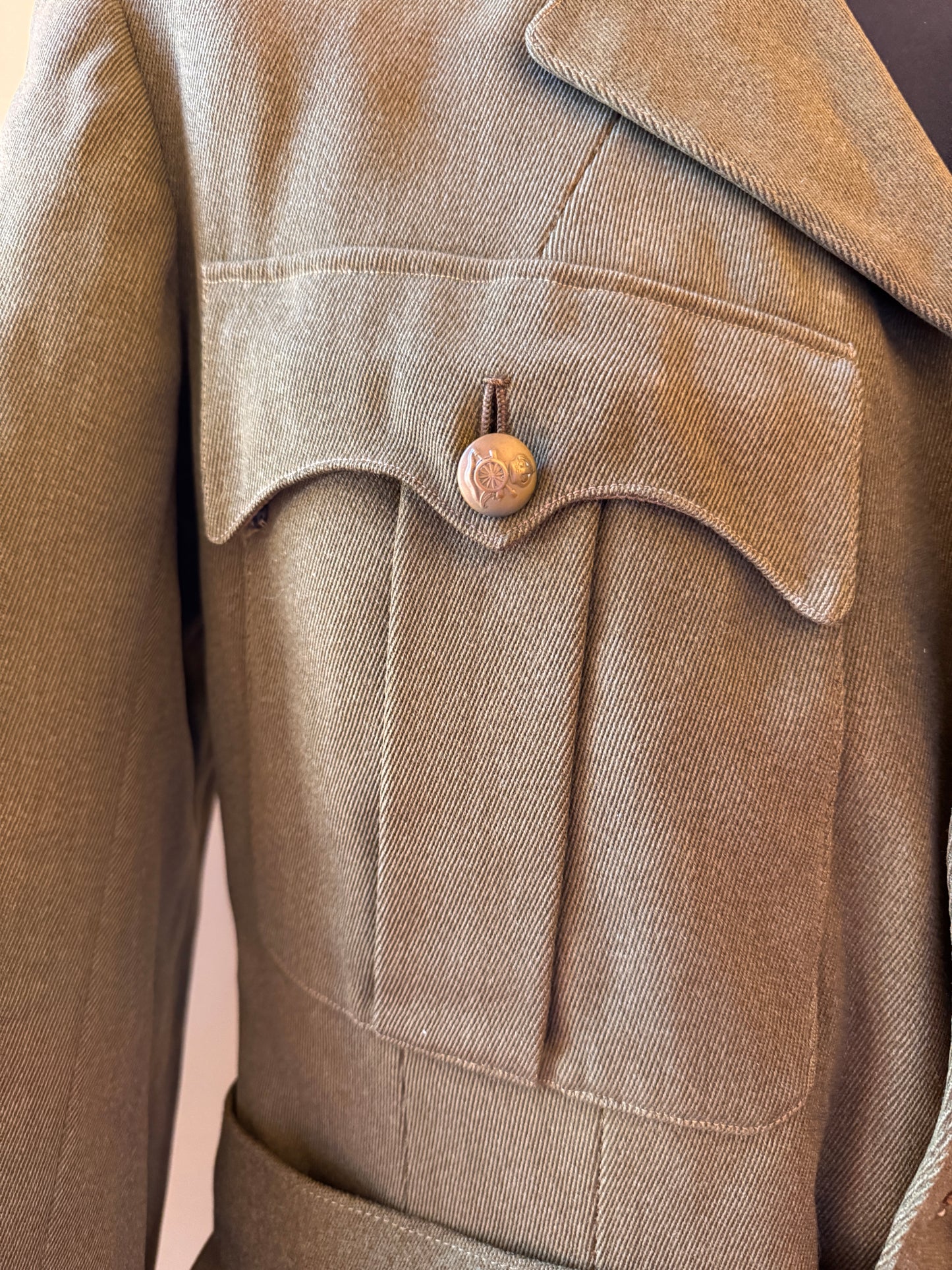 Photo 6 of WW2 British Army Royal Artillery Officer's Uniform Tunic & Trousers - collectible militaria item