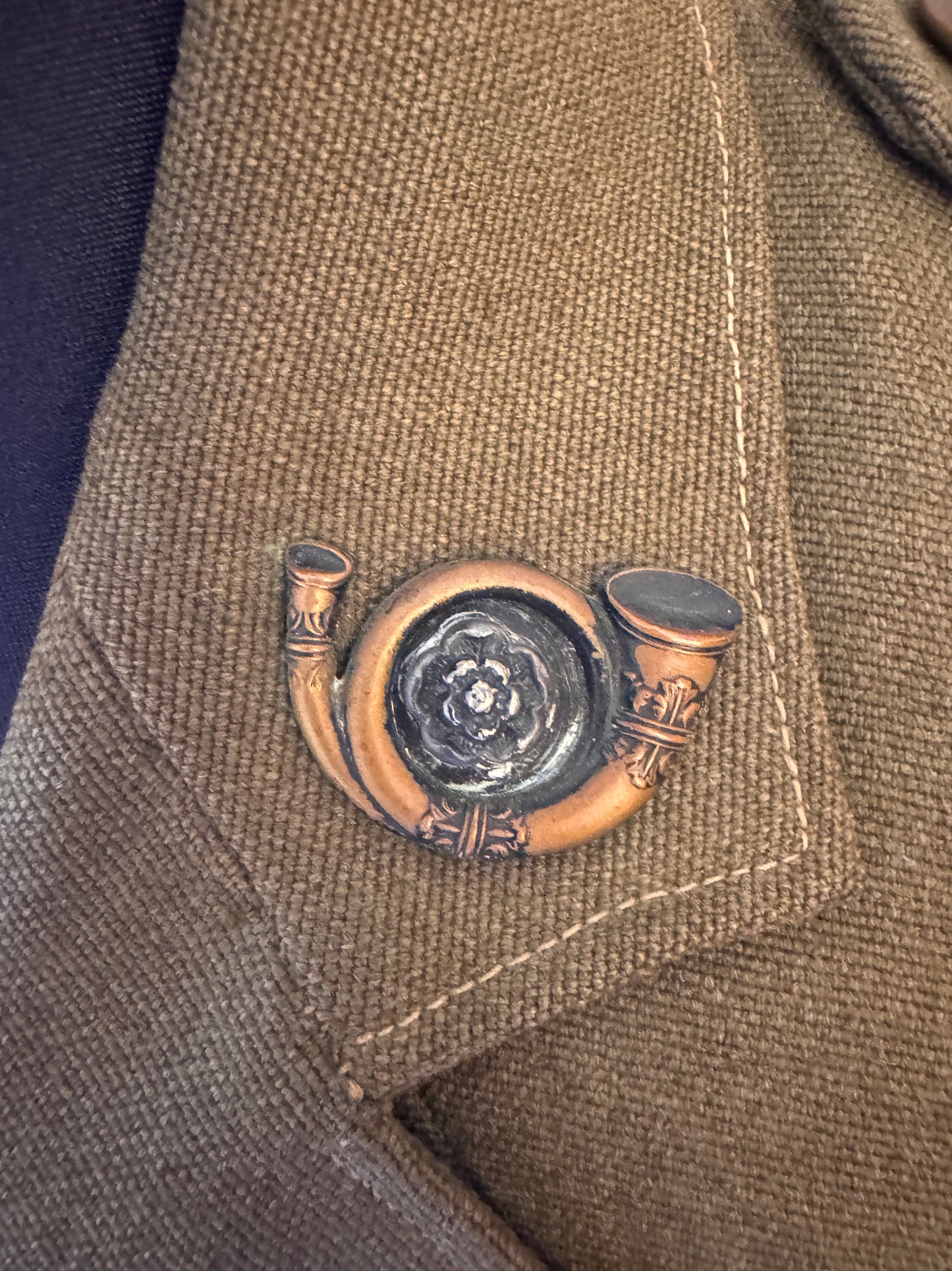 Photo 5 of WW2 British Army King's Own Yorkshire Light Infantry Officer's Uniform (KOYLI) - collectible militaria item