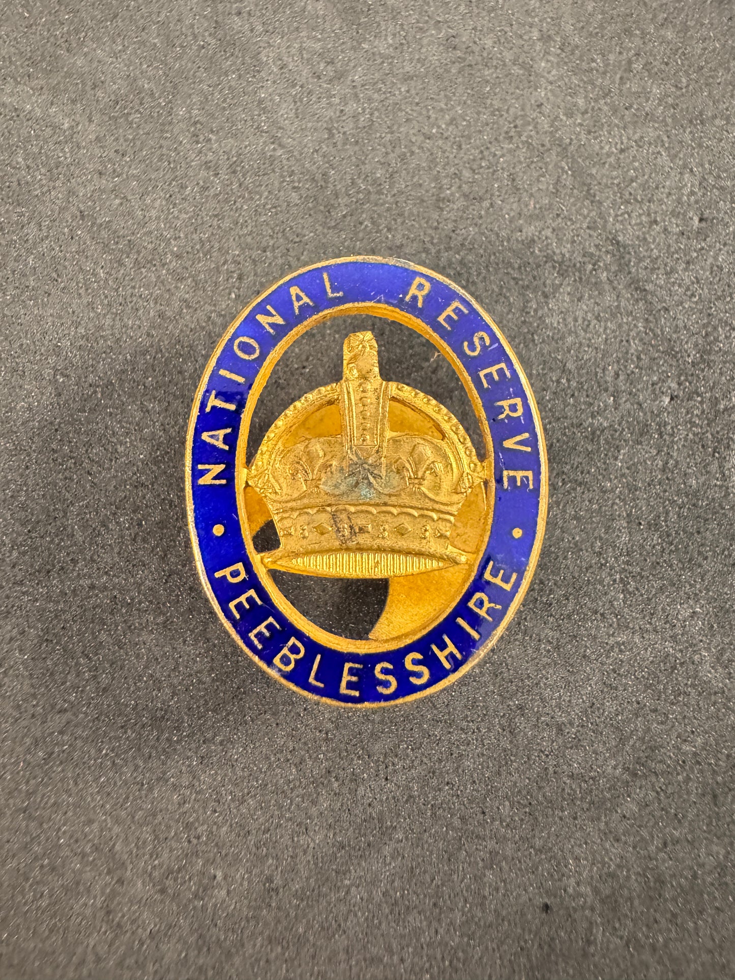 Photo 1 of WW1 British National Reserve PEEBLESSHIRE Lapel Badge - collectible militaria item