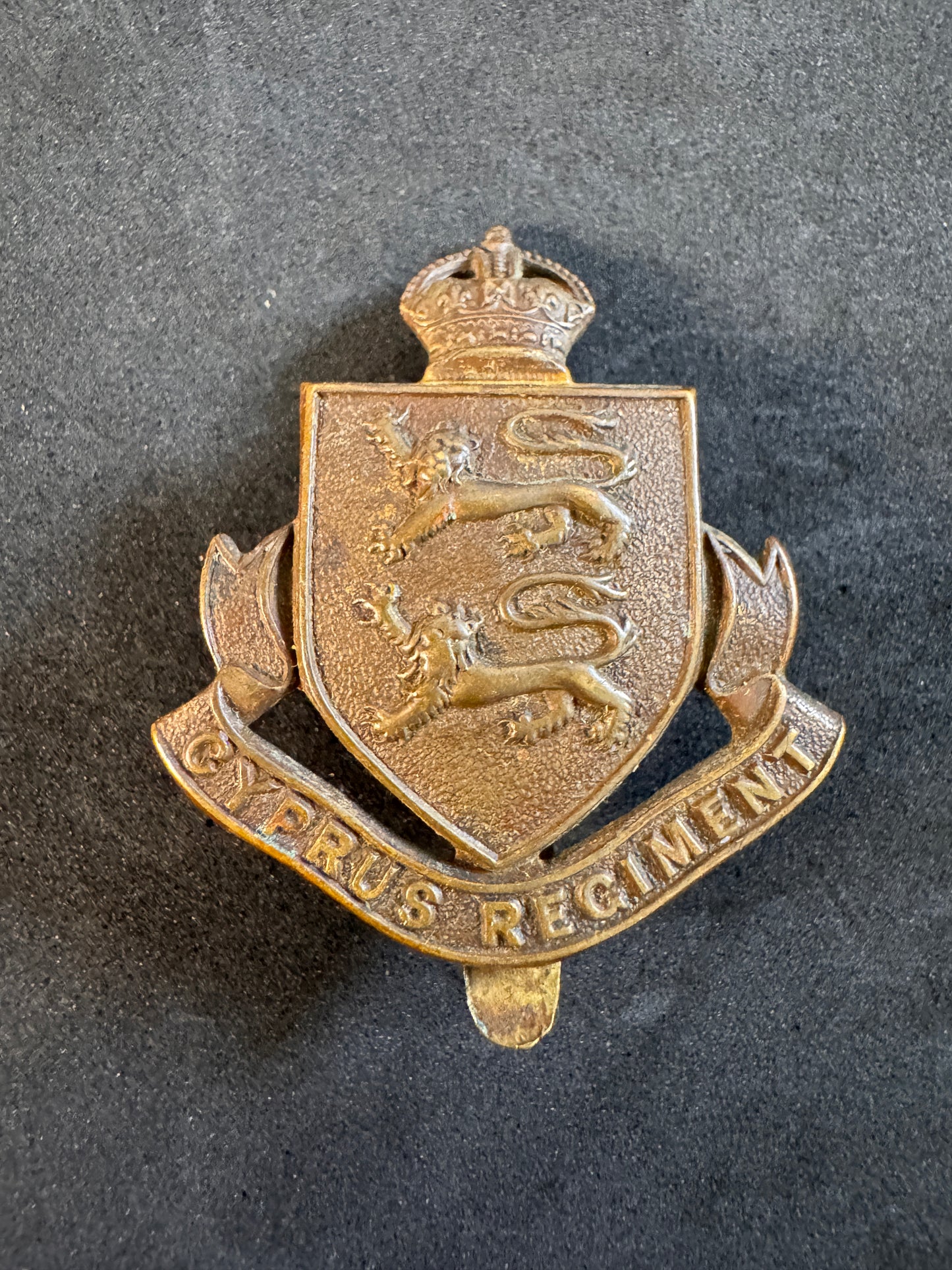 Photo 1 of WW2 British Colonial Army Cyprus Regiment Cap Badge - collectible militaria item