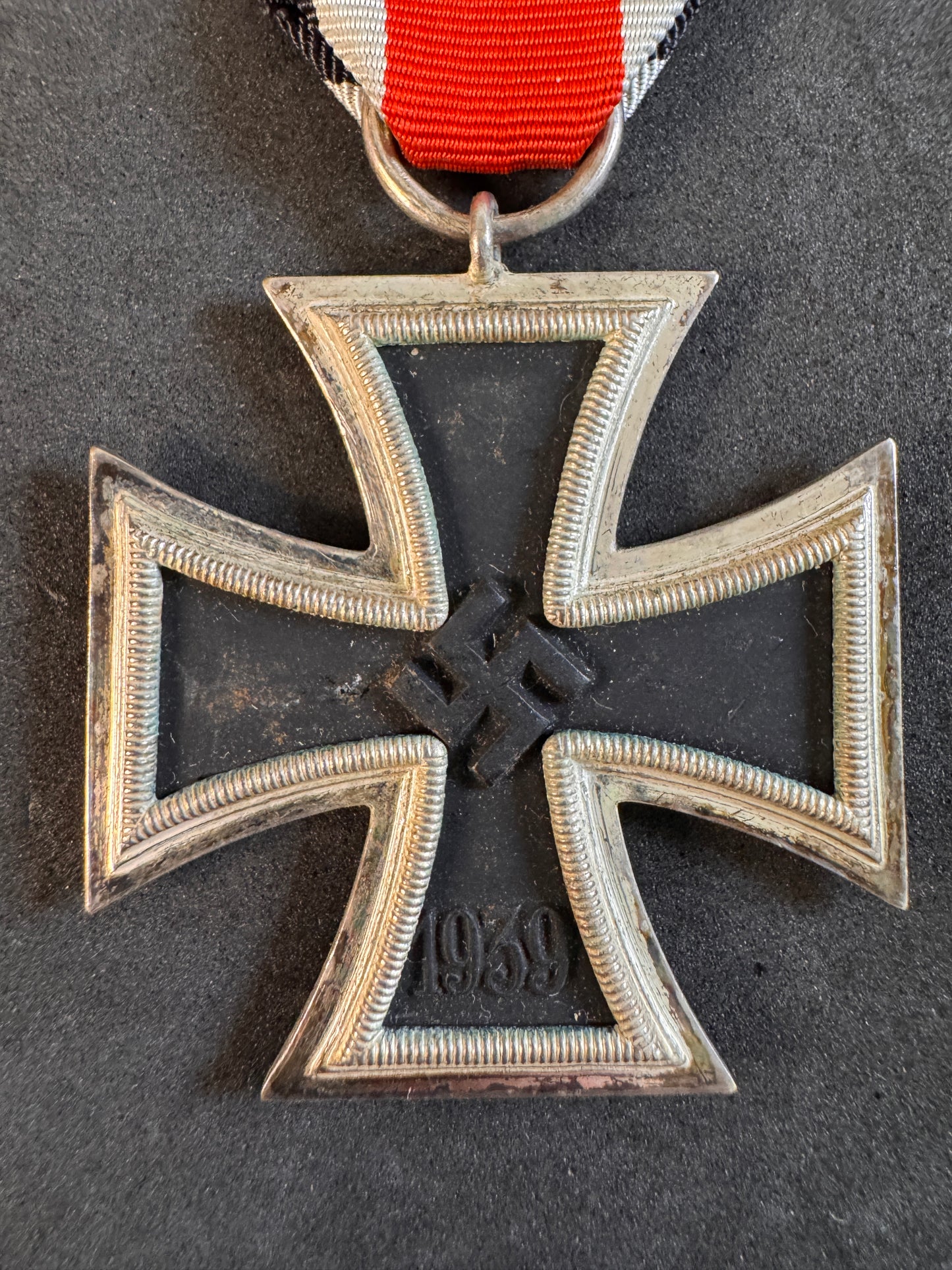 Image of product: 1939 iron cross 2nd class medal l 11 deumer