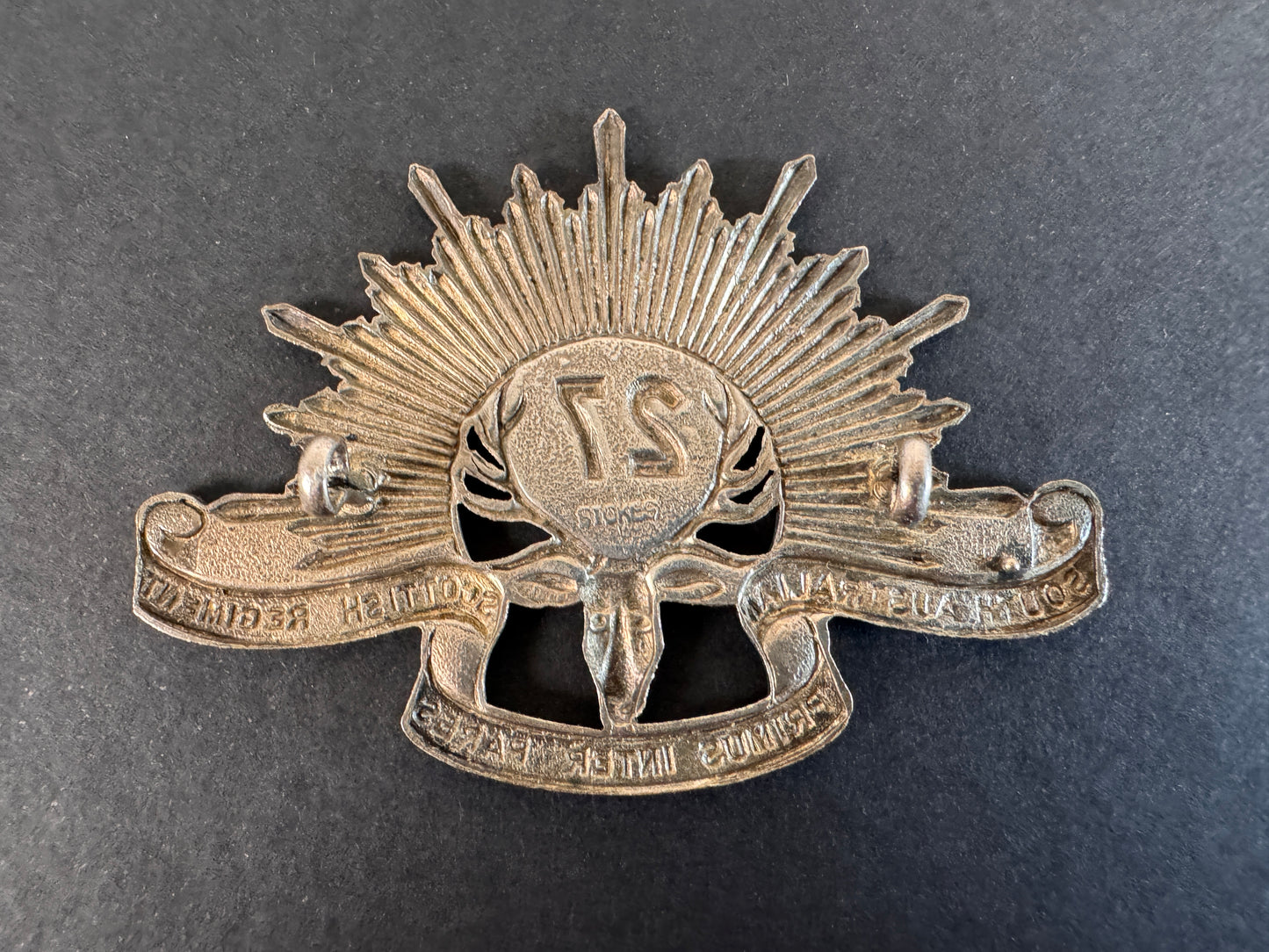Image of product: ww2 australian army 27th south australian scottish regiment cap badge stokes