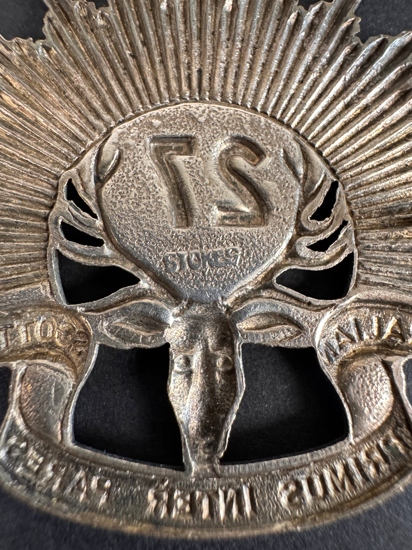 Image of product: ww2 australian army 27th south australian scottish regiment cap badge stokes