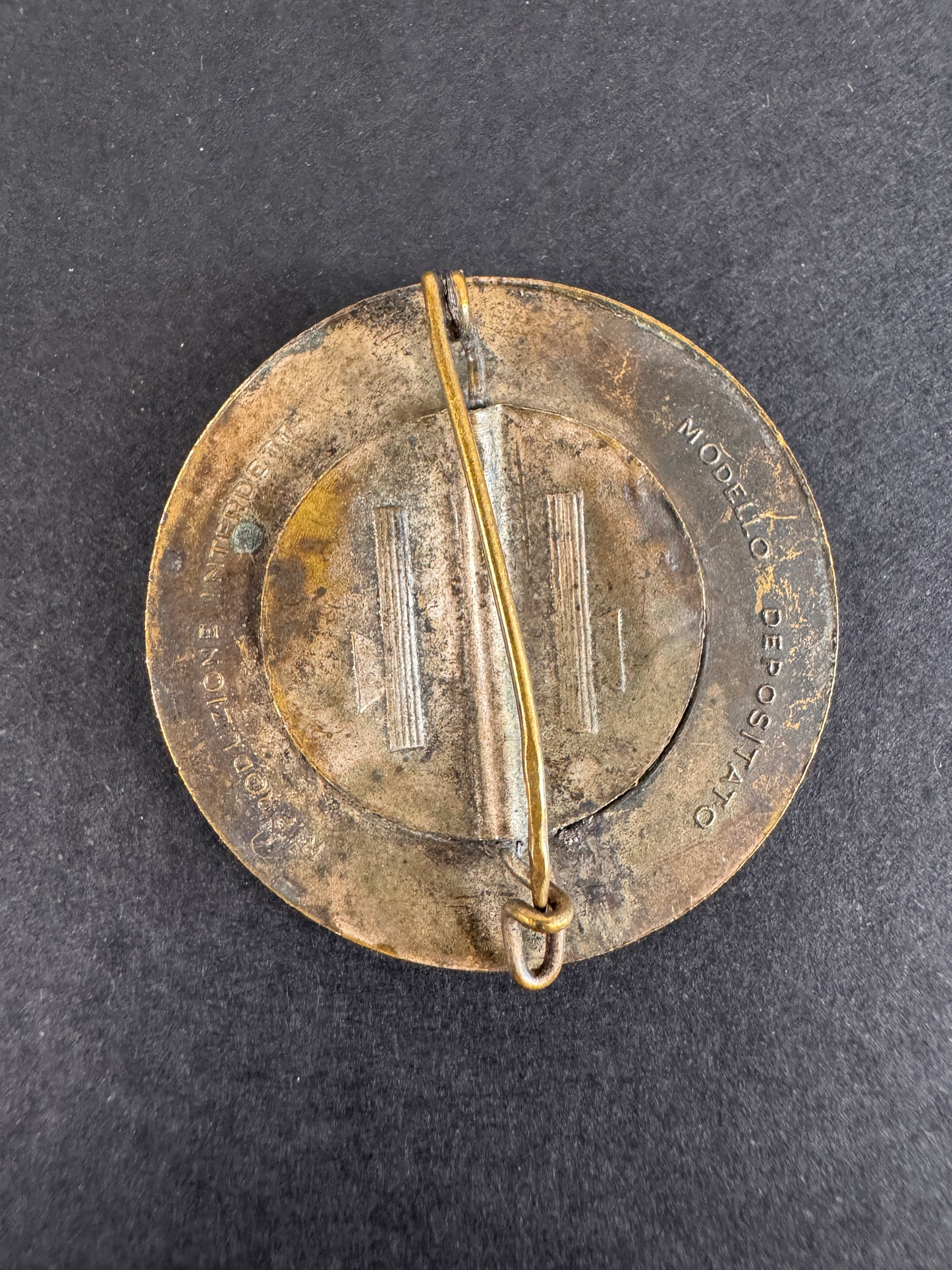 Image of product: italy fascist youth badge g i l