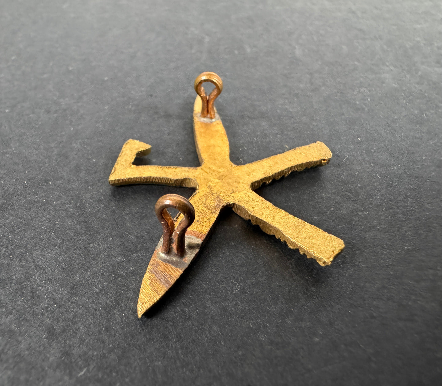 British Indian Army 7th Gurkha Rifles Cap Badge