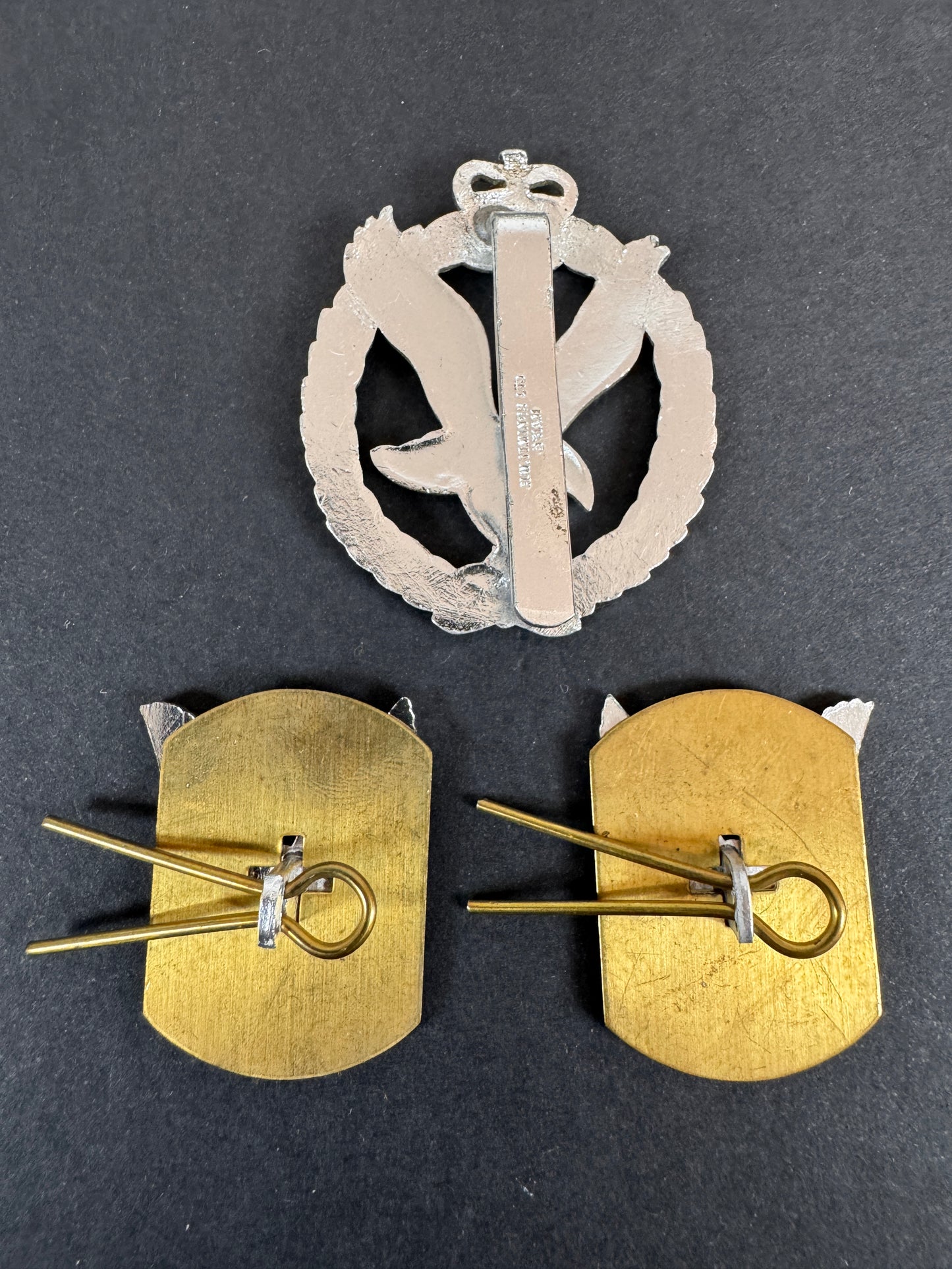 British Army Air Corps Cap & Collar Badges