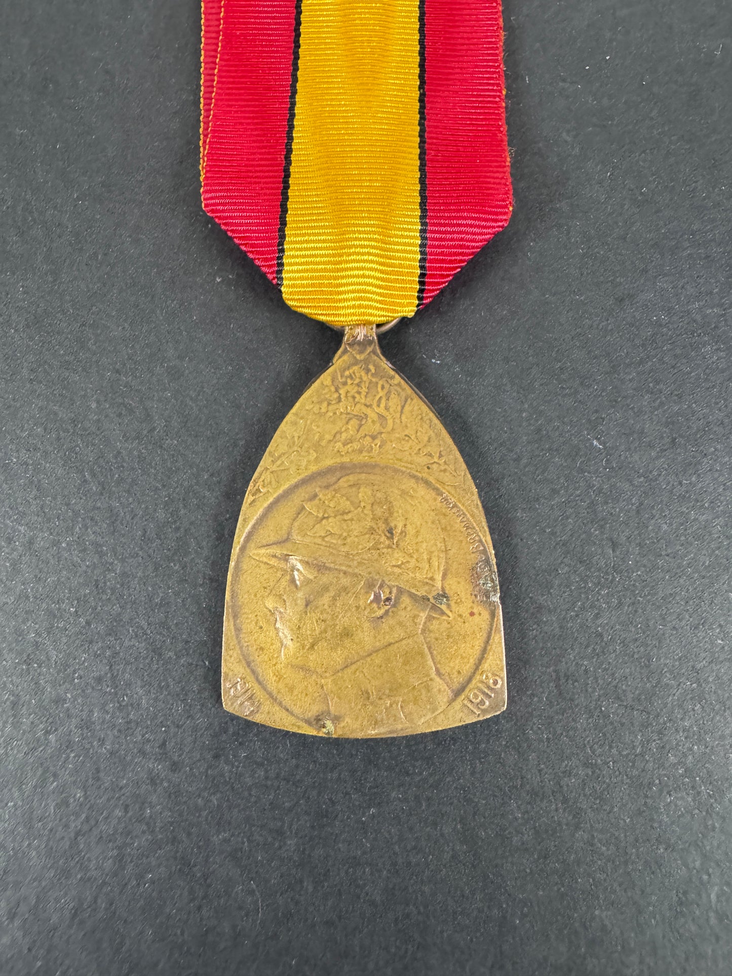 WW1 Belgium Army Issue Commemorative Medal 1914-1918