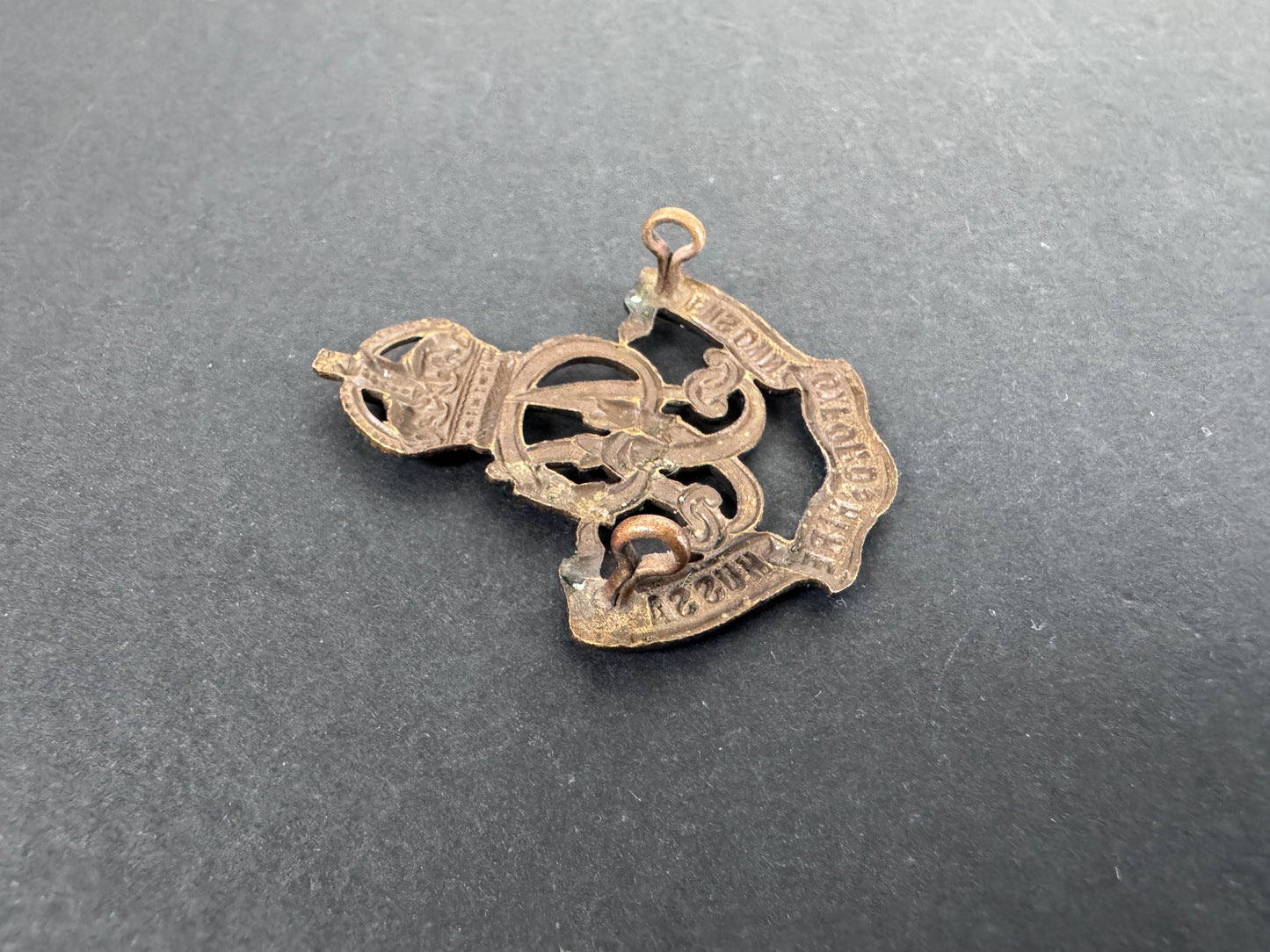 British Army Queen's Own Oxfordshire Hussars Yeomanry Cap Badge