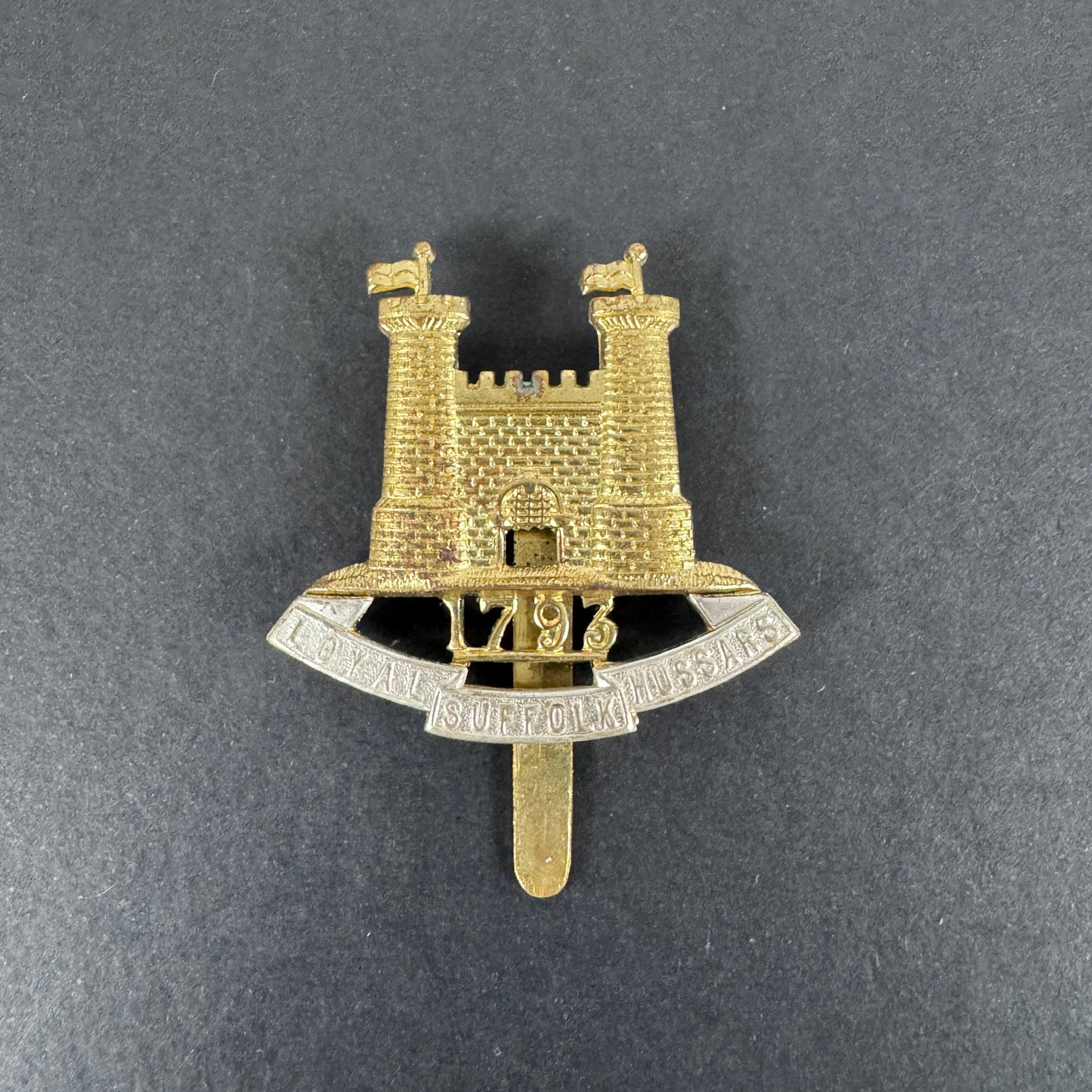 British Army Loyal Suffolk Hussars Yeomanry Cap Badge