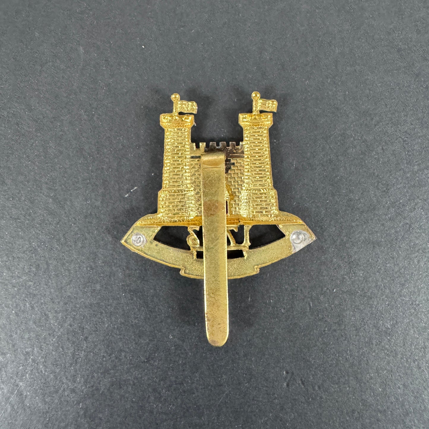 British Army Loyal Suffolk Hussars Yeomanry Cap Badge