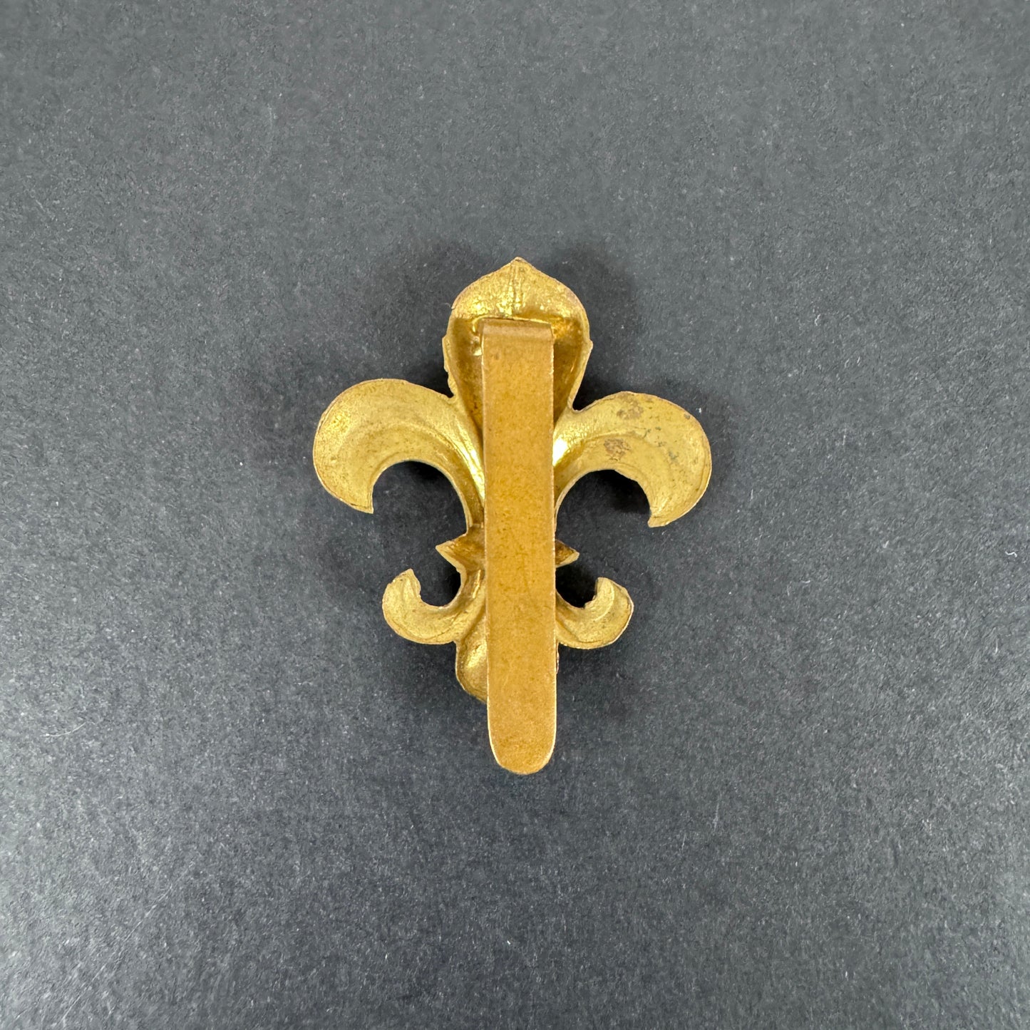 WW2 British Army Manchester Regiment Cap Badge