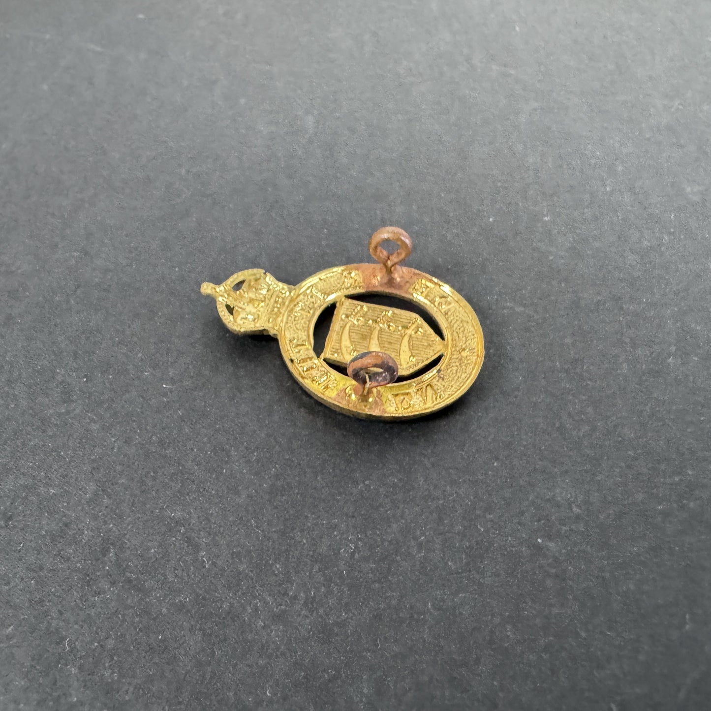 WW1 British Army Essex Yeomanry Cap Badge