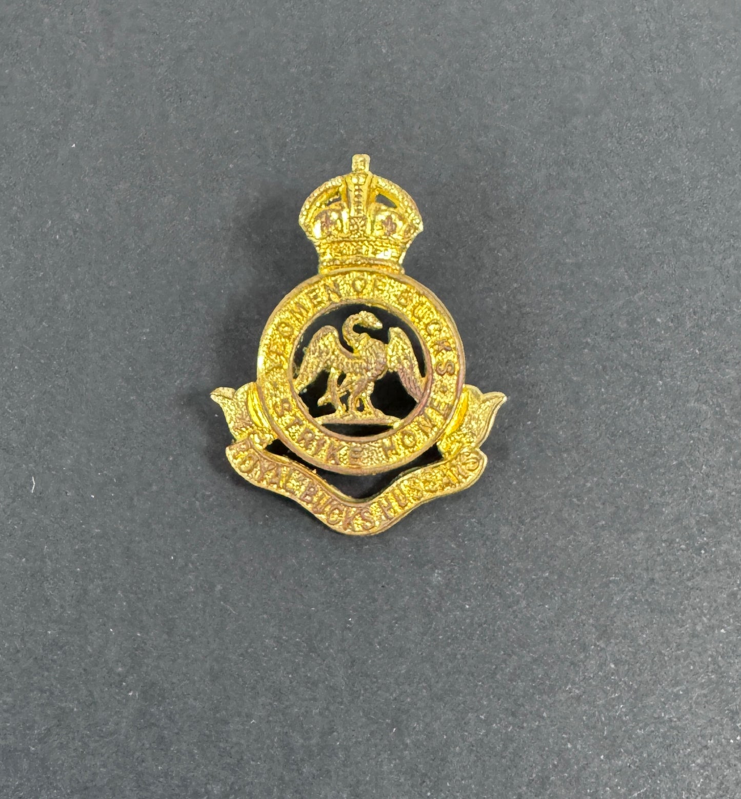 British Army Royal Bucks Hussars Yeomanry Collar Badge