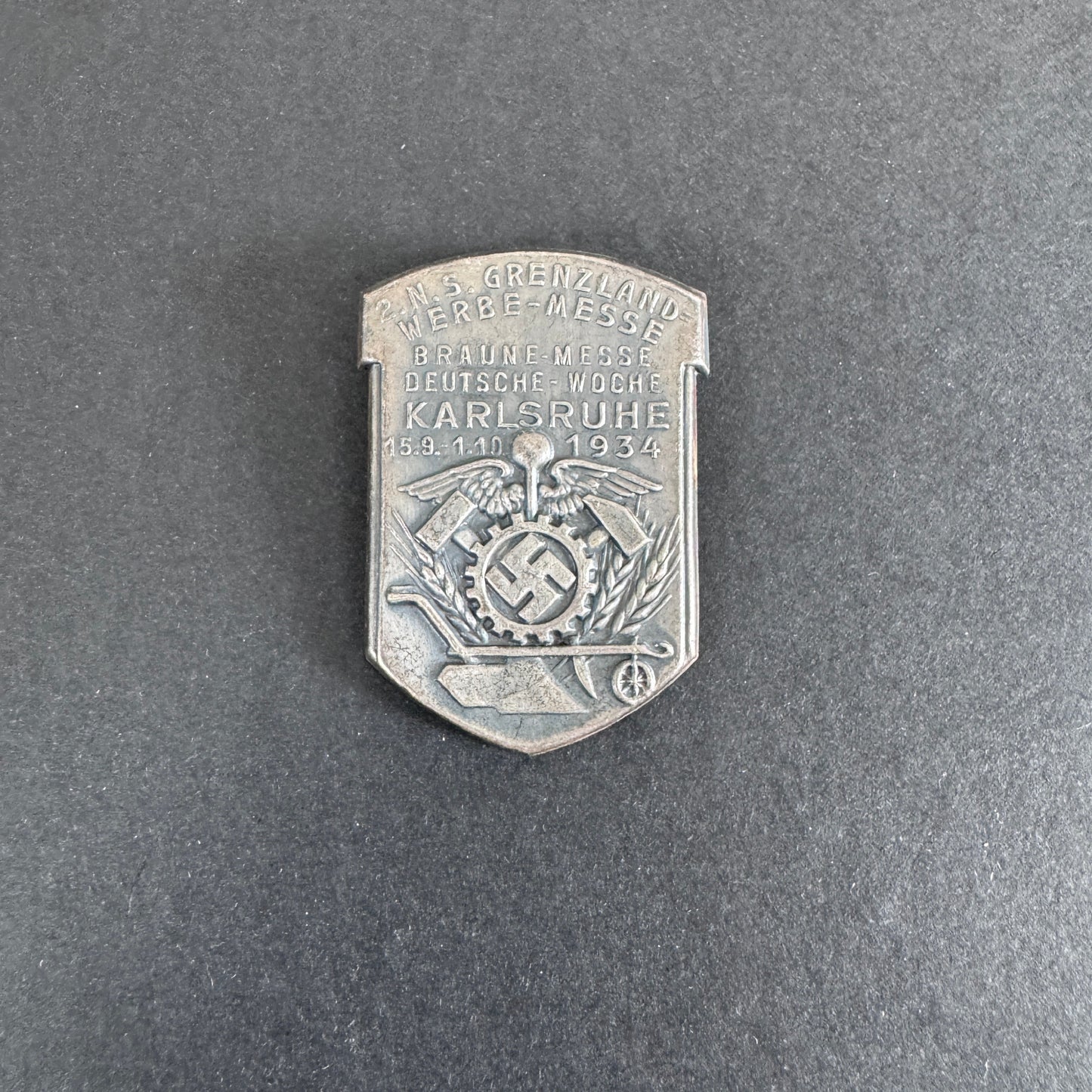 Third Reich 2nd N.S. Werbe Messe Karlsruhe 1934 Tinnie Badge