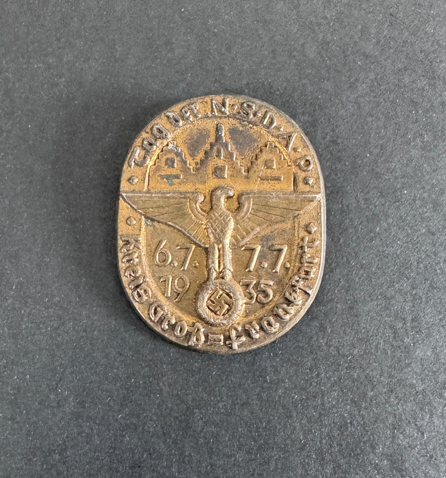 Third Reich Tag Der NSDAP Frankfurt 1935 Tinnie Badge