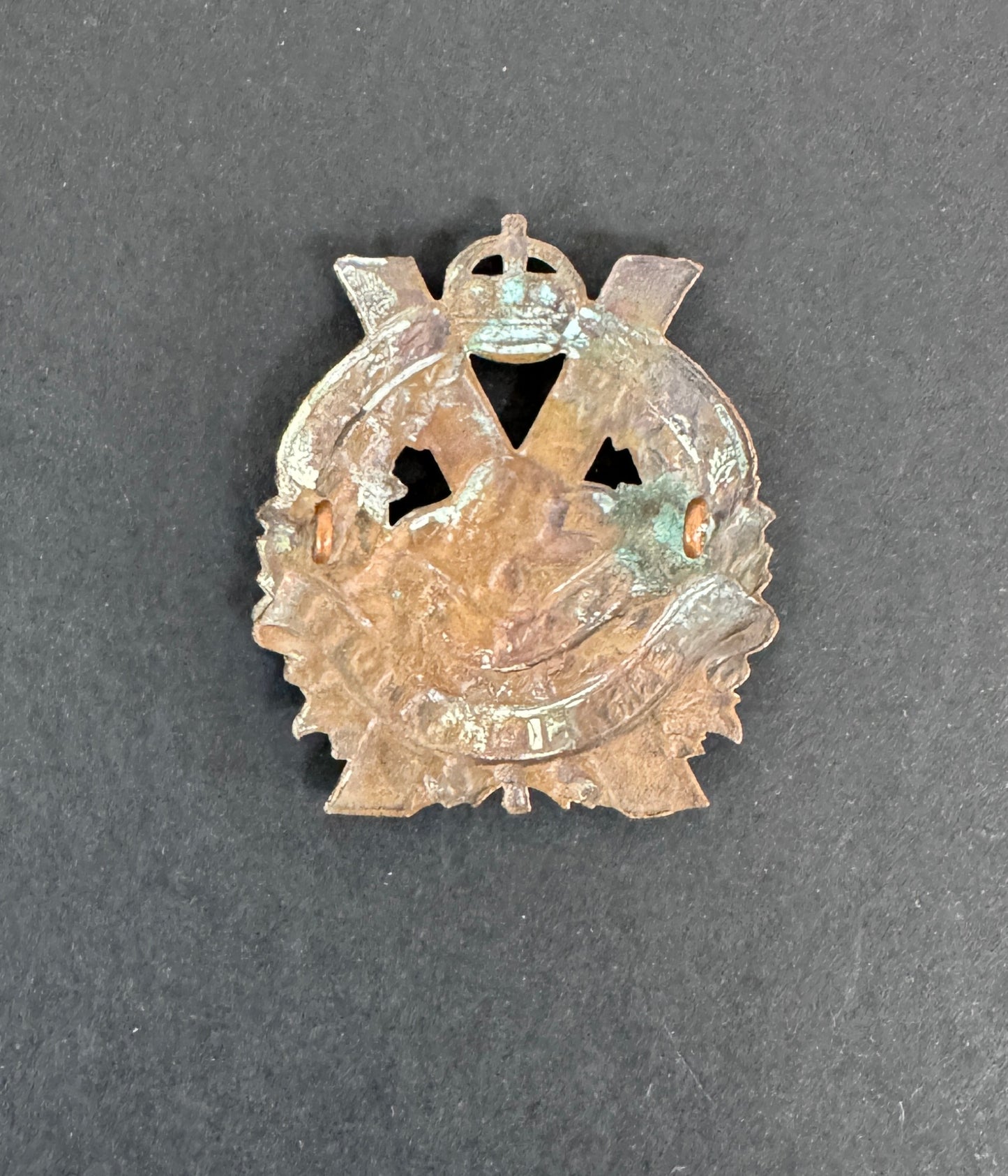 WW2 Canadian Army Calgary Highlanders Glengarry Cap Badge