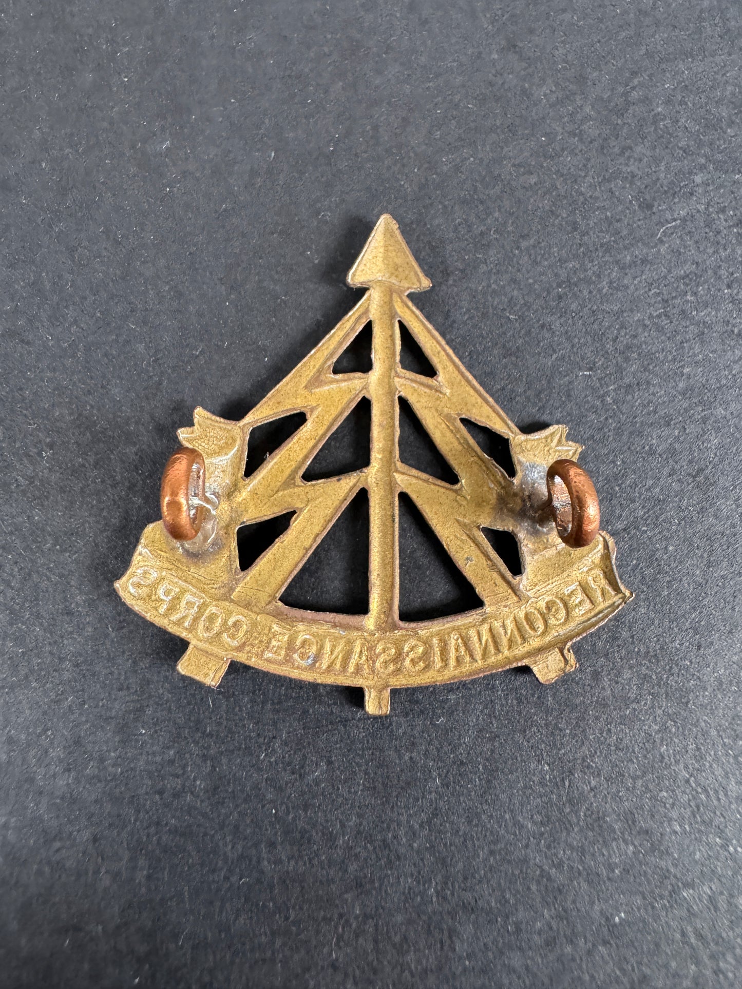 WW2 British Army Reconnaissance (Recon) Corps Cap Badge