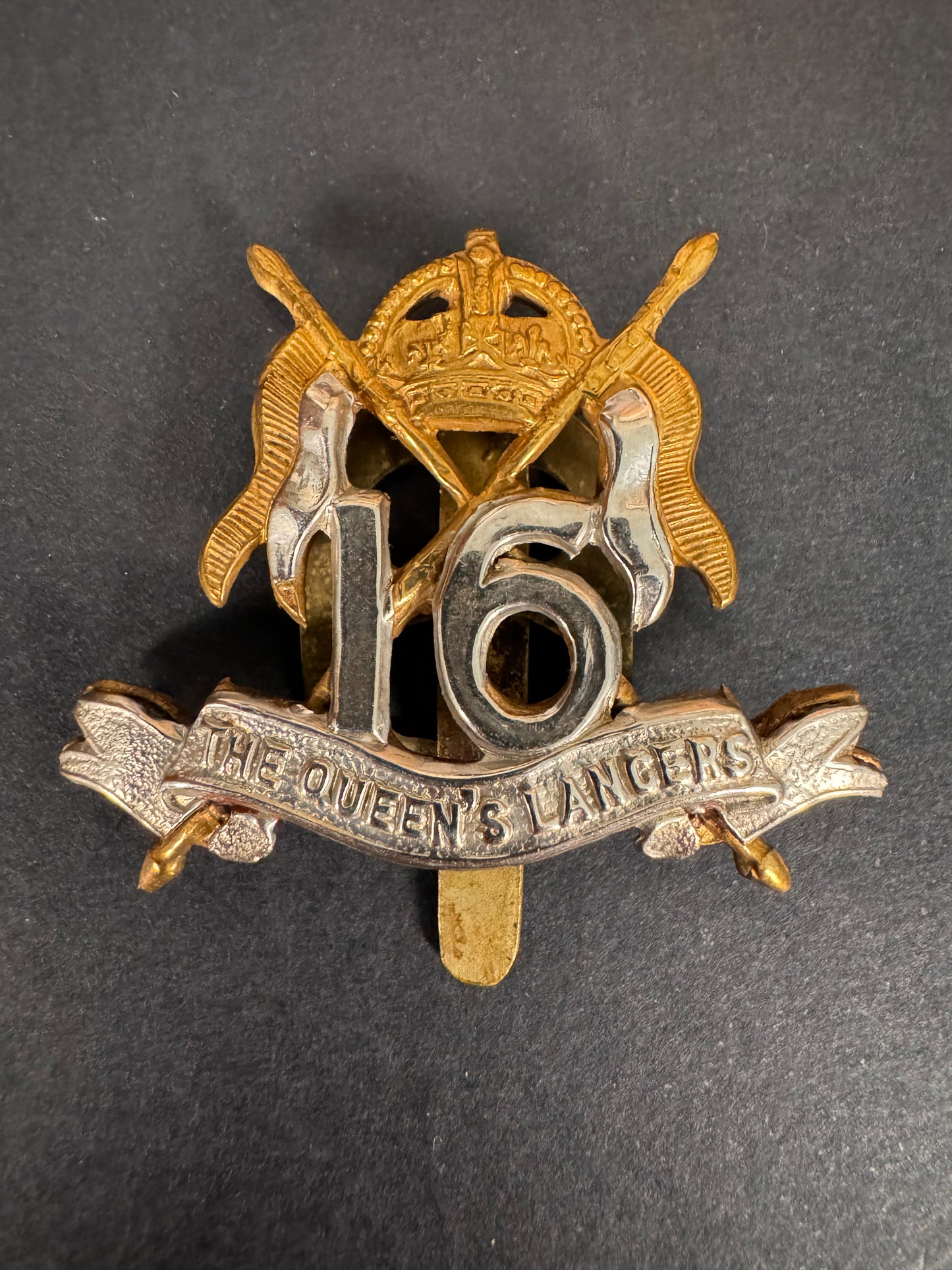 Photo 1 of WW1 British Army 16th Lancers Cap Badge - collectible militaria item