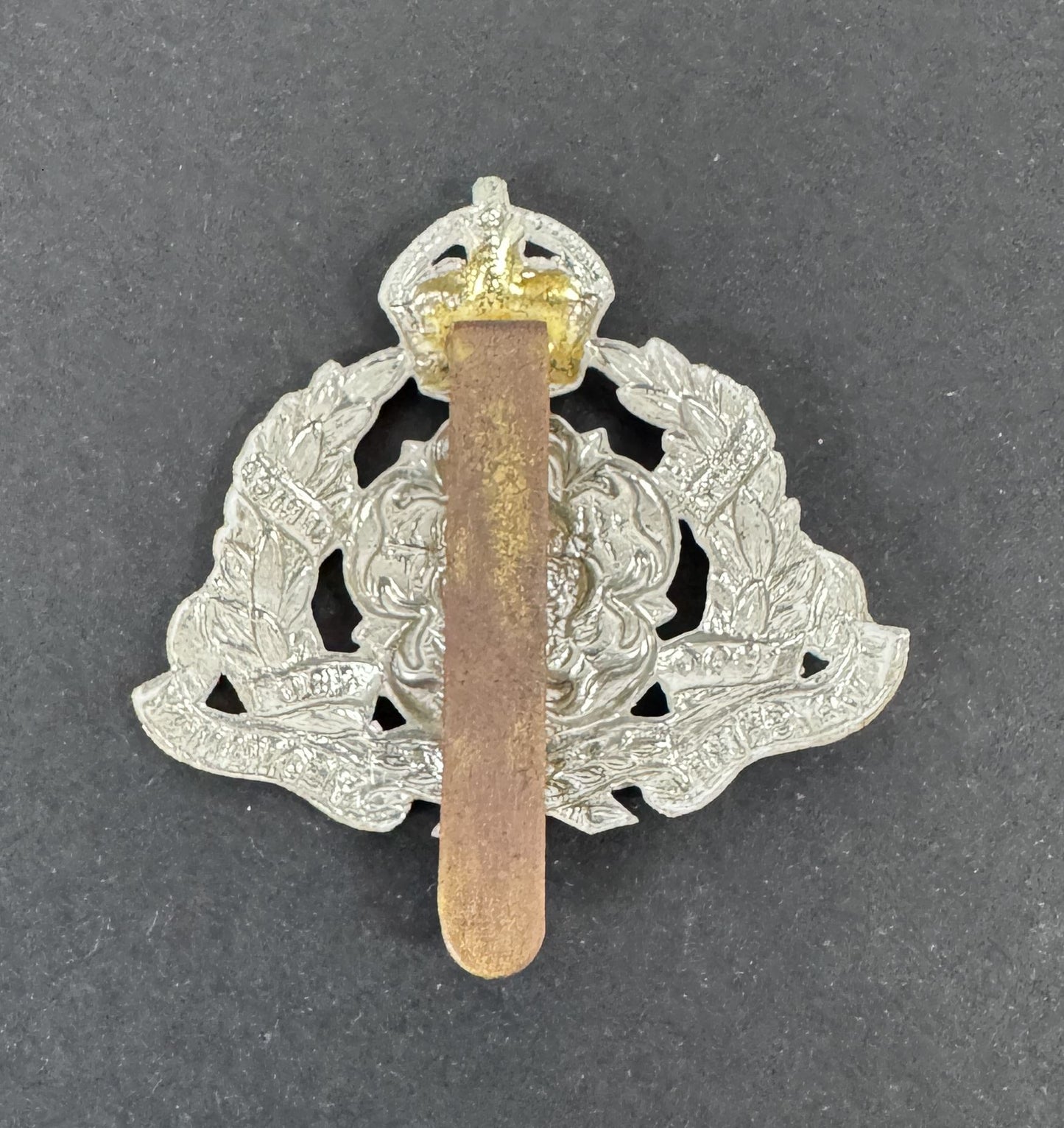 WW2 British Army Derbyshire Yeomanry (24th Armoured Car Company) Cap Badge