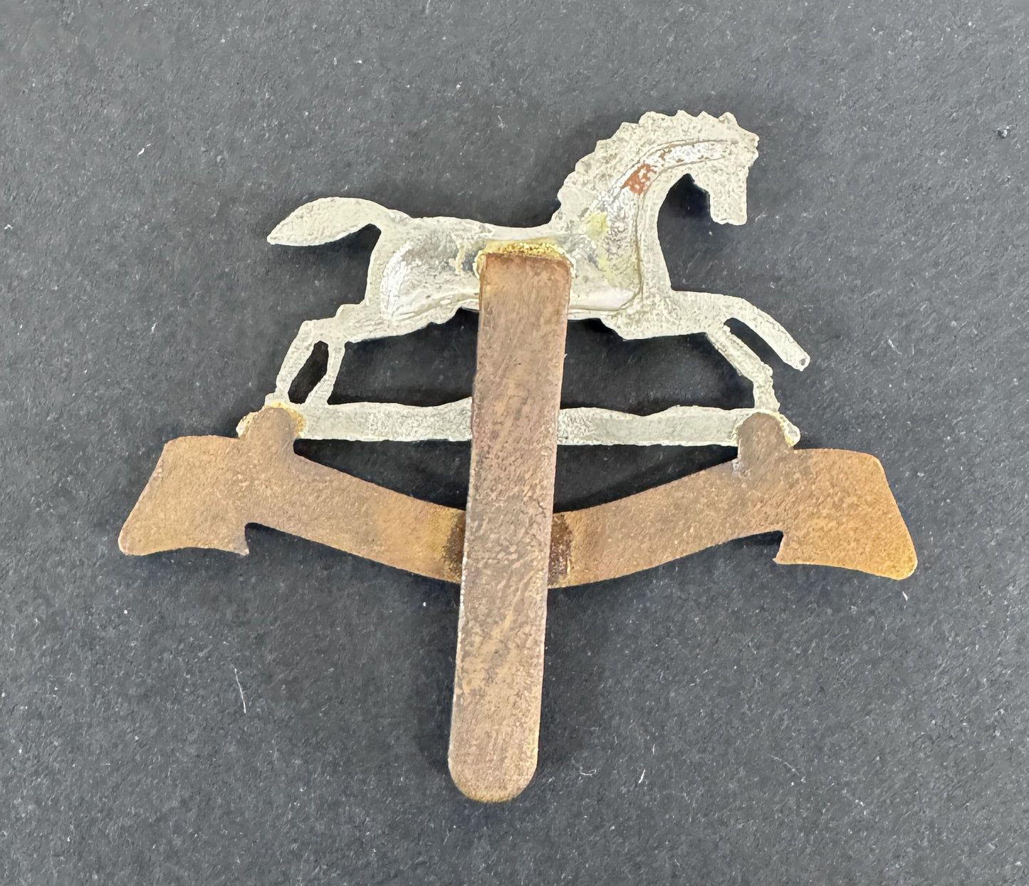 WW2 British Army 3rd King's Own Hussars Cavalry Cap Badge