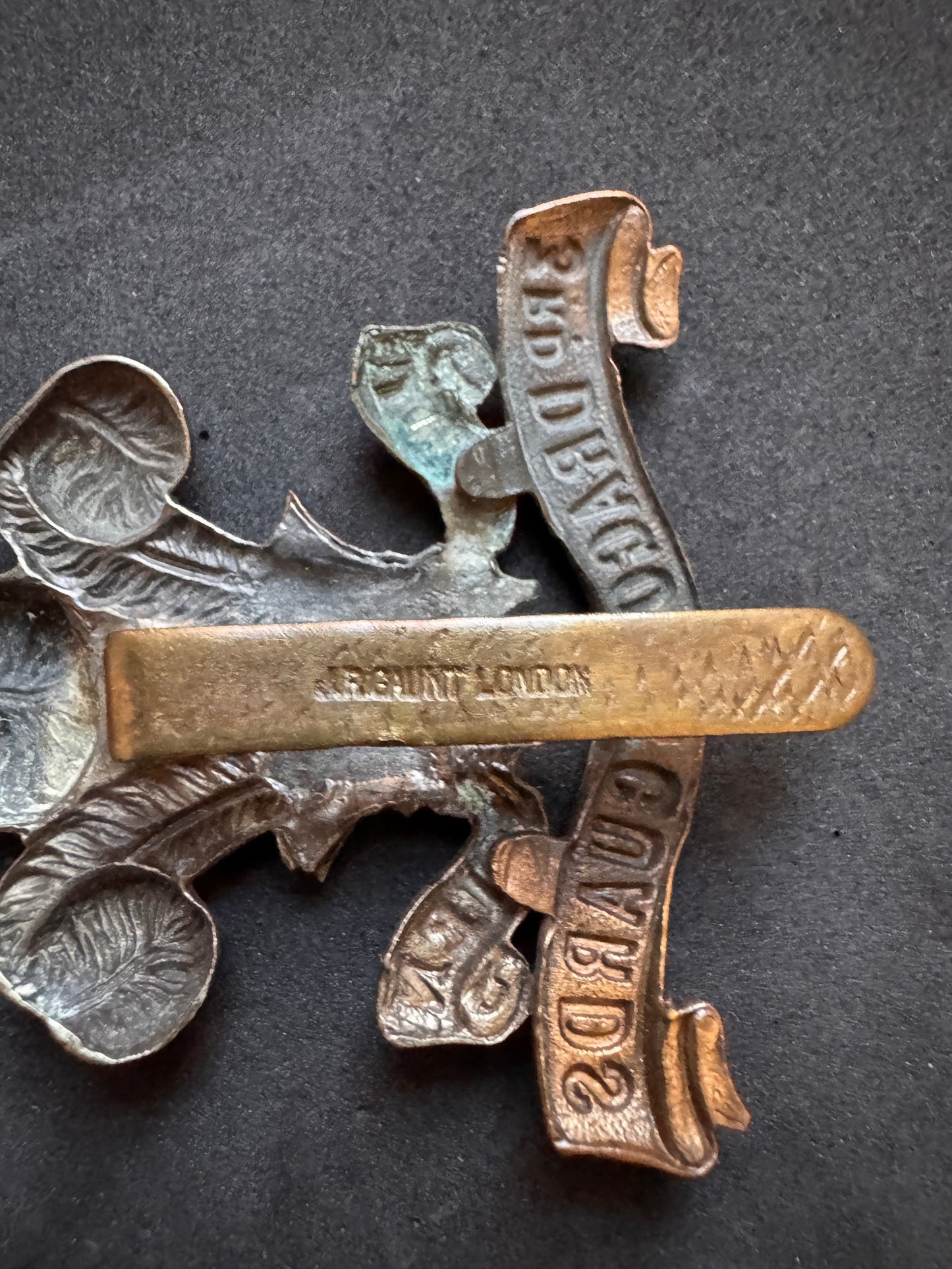 Photo 3 of WW1 British Army 3rd Dragoon Guards Cap Badge GAUNT - collectible militaria item