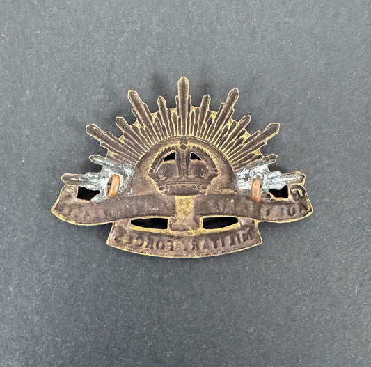 WW2 Australian Commonwealth Military Forces Cap Badge