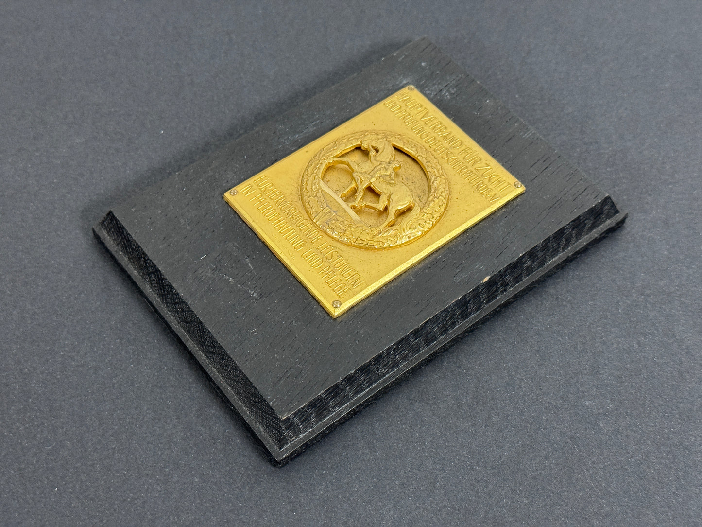 WW2 German Badge for the Care of Horses Plaque – An original and scarce Badge for the Care of Horse, gold grade. Non-porta...