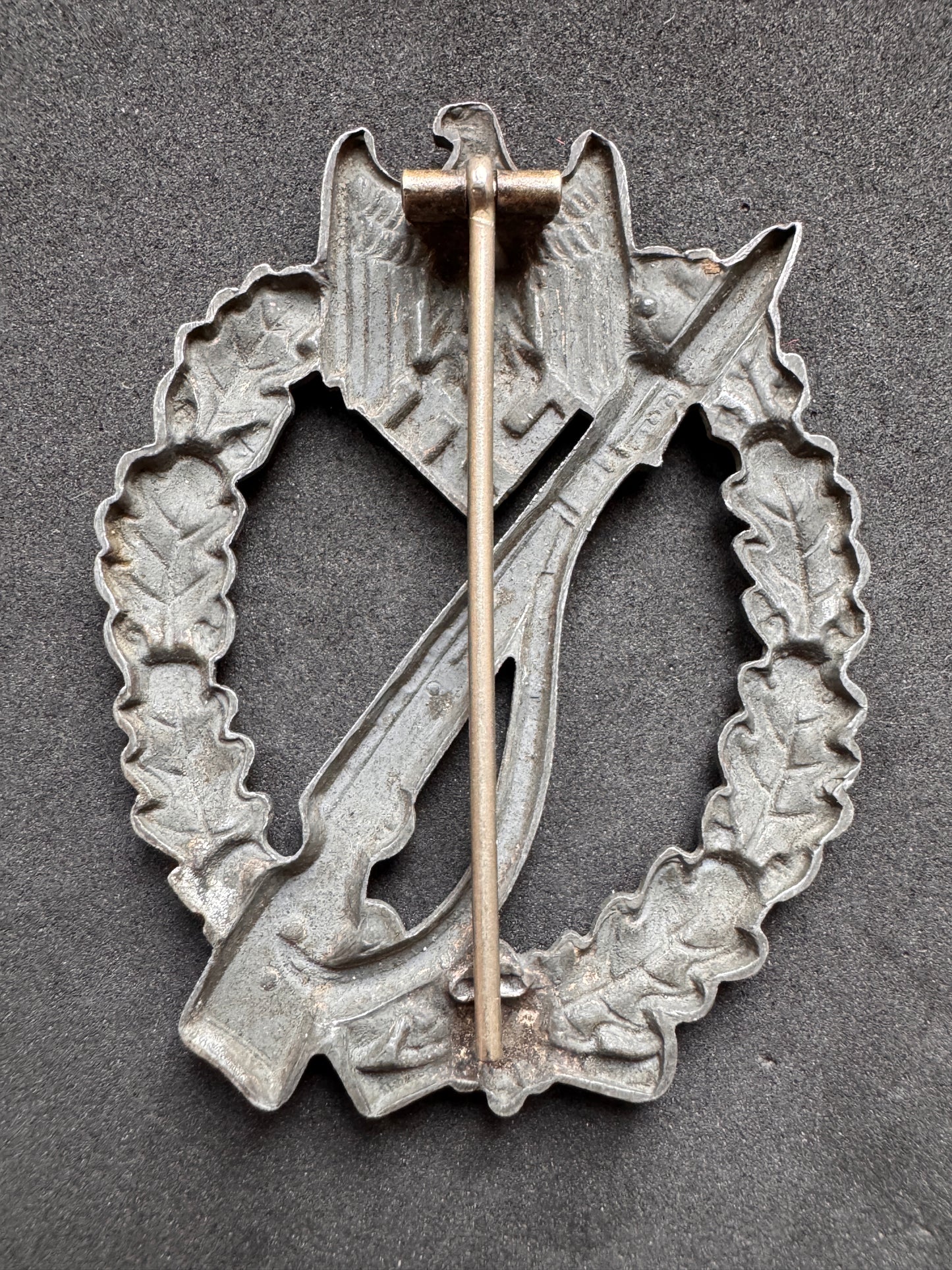 Photo 4 of WW2 German Infantry Assault Badge - collectible militaria item