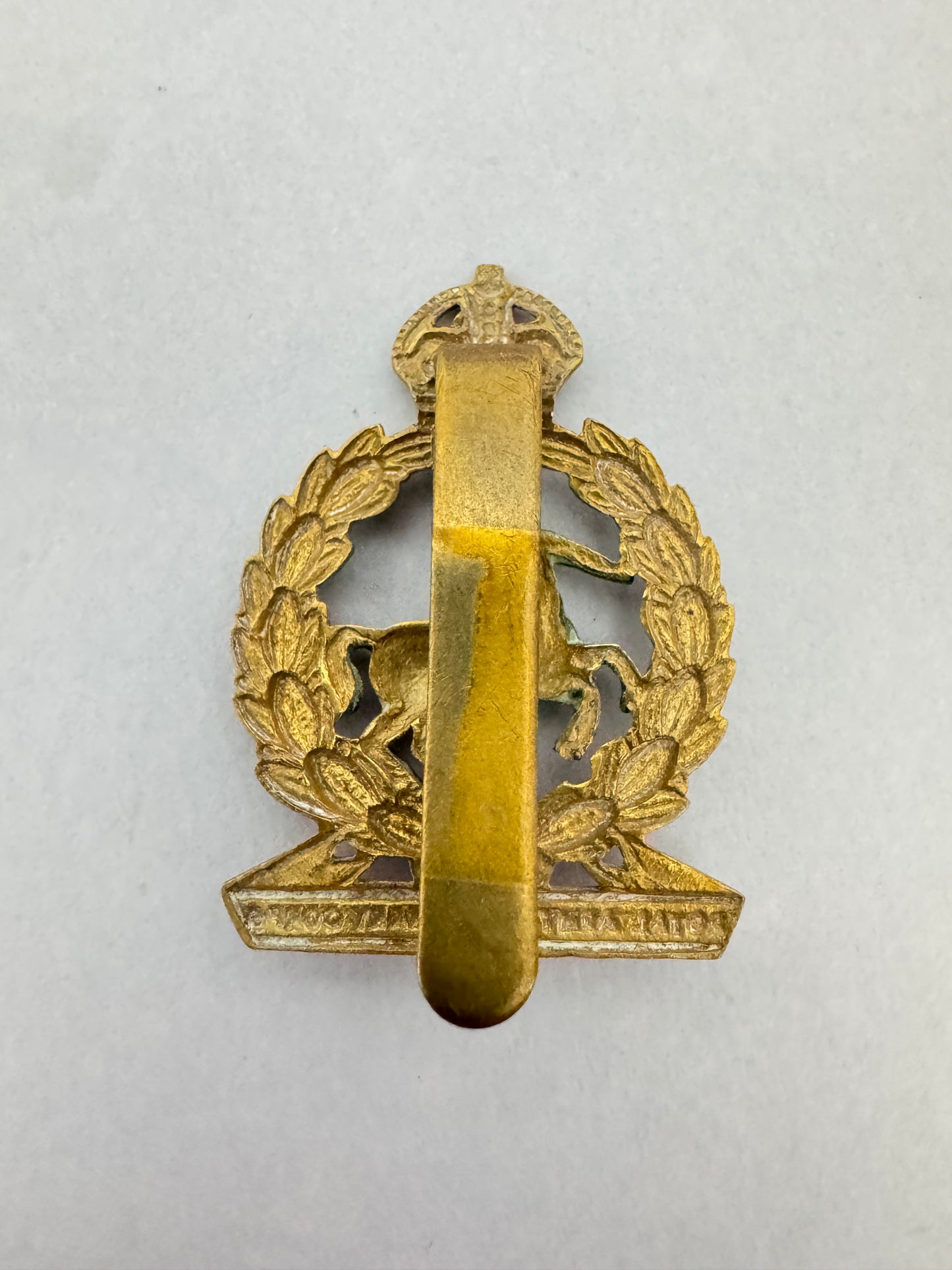 WW2 British Royal Army Veterinary Corps RAVC Cap Badge