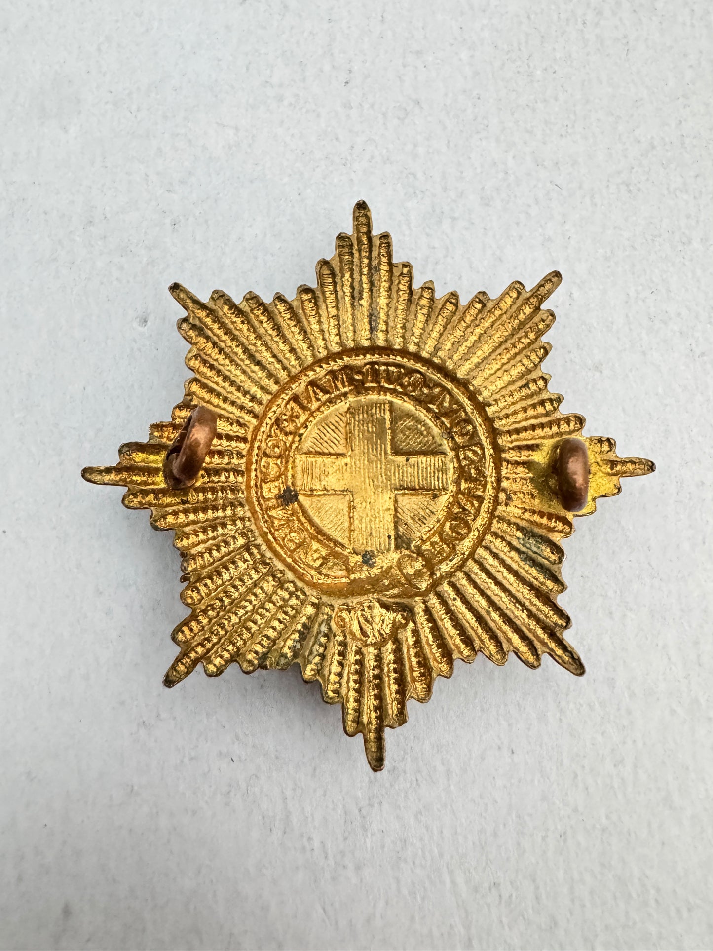 WW2 British Army Coldstream Guards Cap Badge