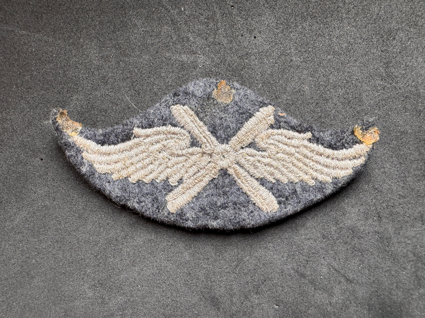 Photo 2 of WW2 German Luftwaffe Enlisted Flight Personnel Qualification Arm Badge - collectible militaria item