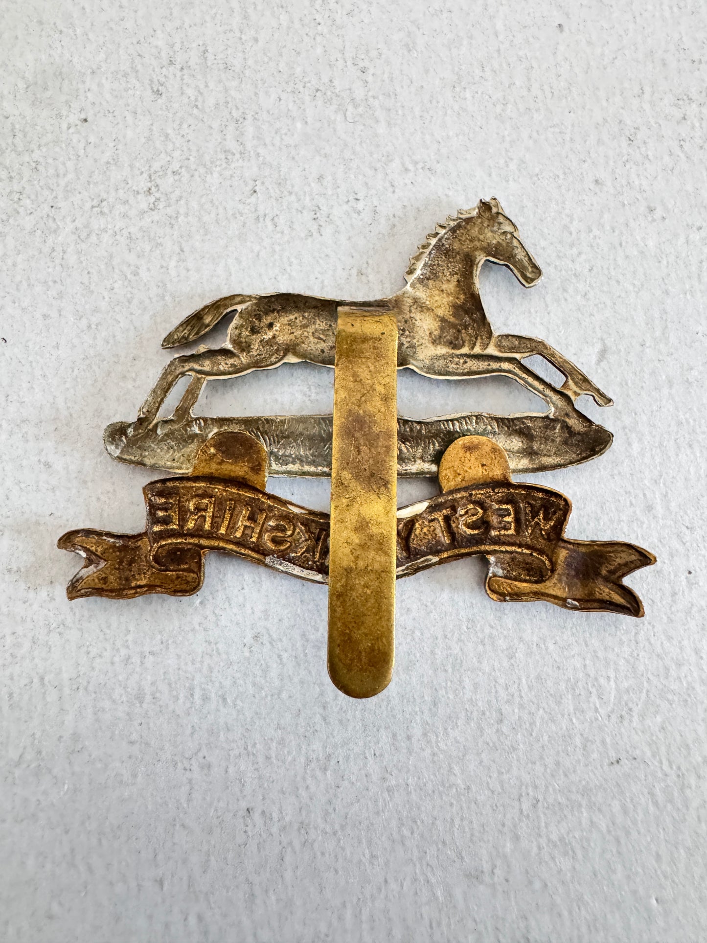 WW2 British Army West Yorkshire Regiment Cap Badge