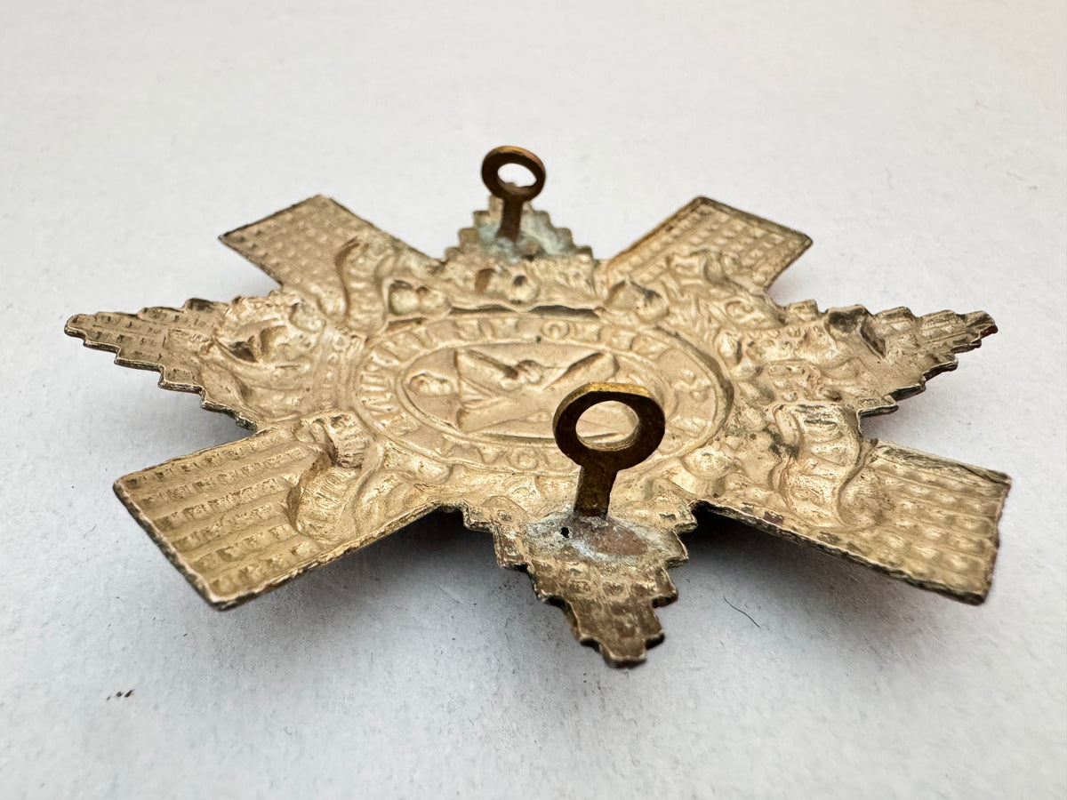 WW1 British Army Royal Highlanders Black Watch Glengarry Cap Badge FLAT LUGS