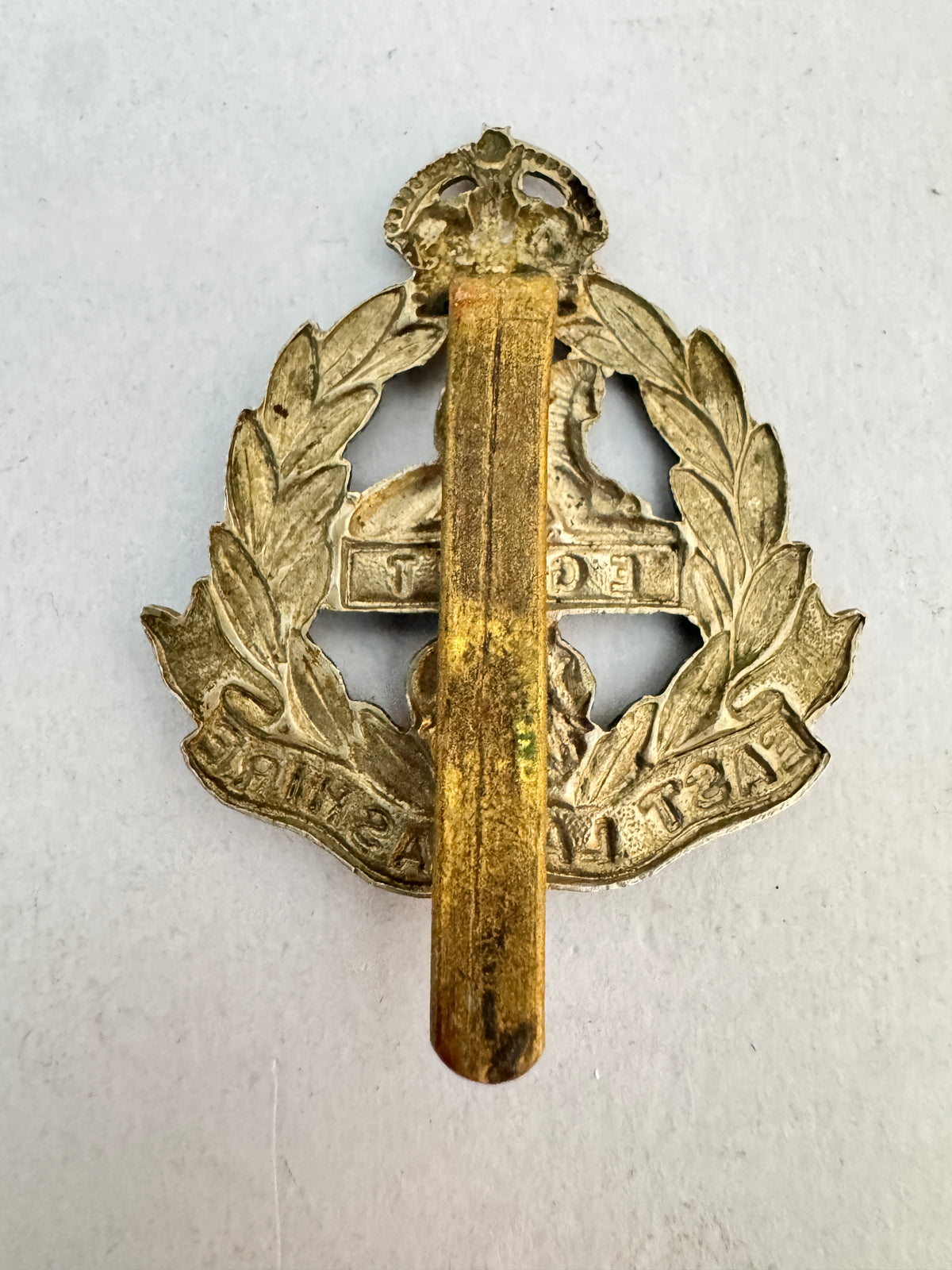 WW2 British Army East Yorkshire Regiment Cap Badge