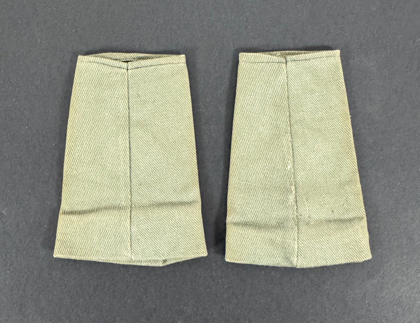 royal marines captain epaulettes, khaki cloth slip-on type, reverse