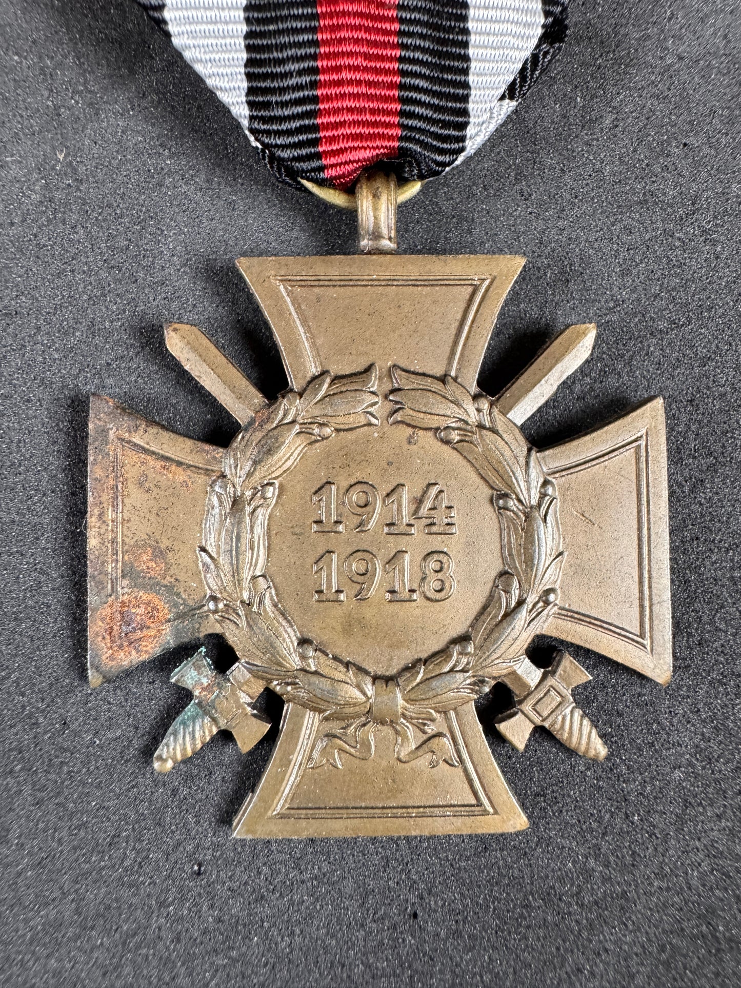 Photo 2 of WW1 German Hindenburg Honour Cross Medal PSL - collectible militaria item