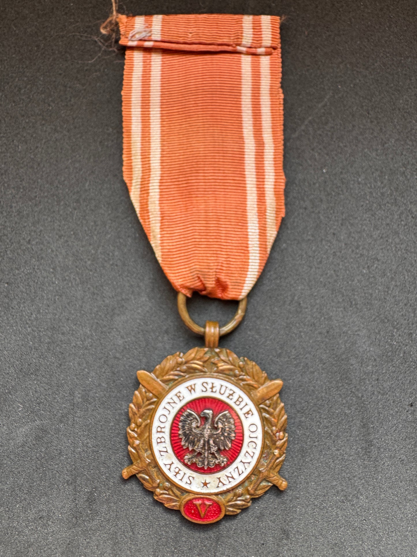 Photo 1 of After WW2 Polish Medal for 5 Years Military Service to The Fatherland - collectible militaria item