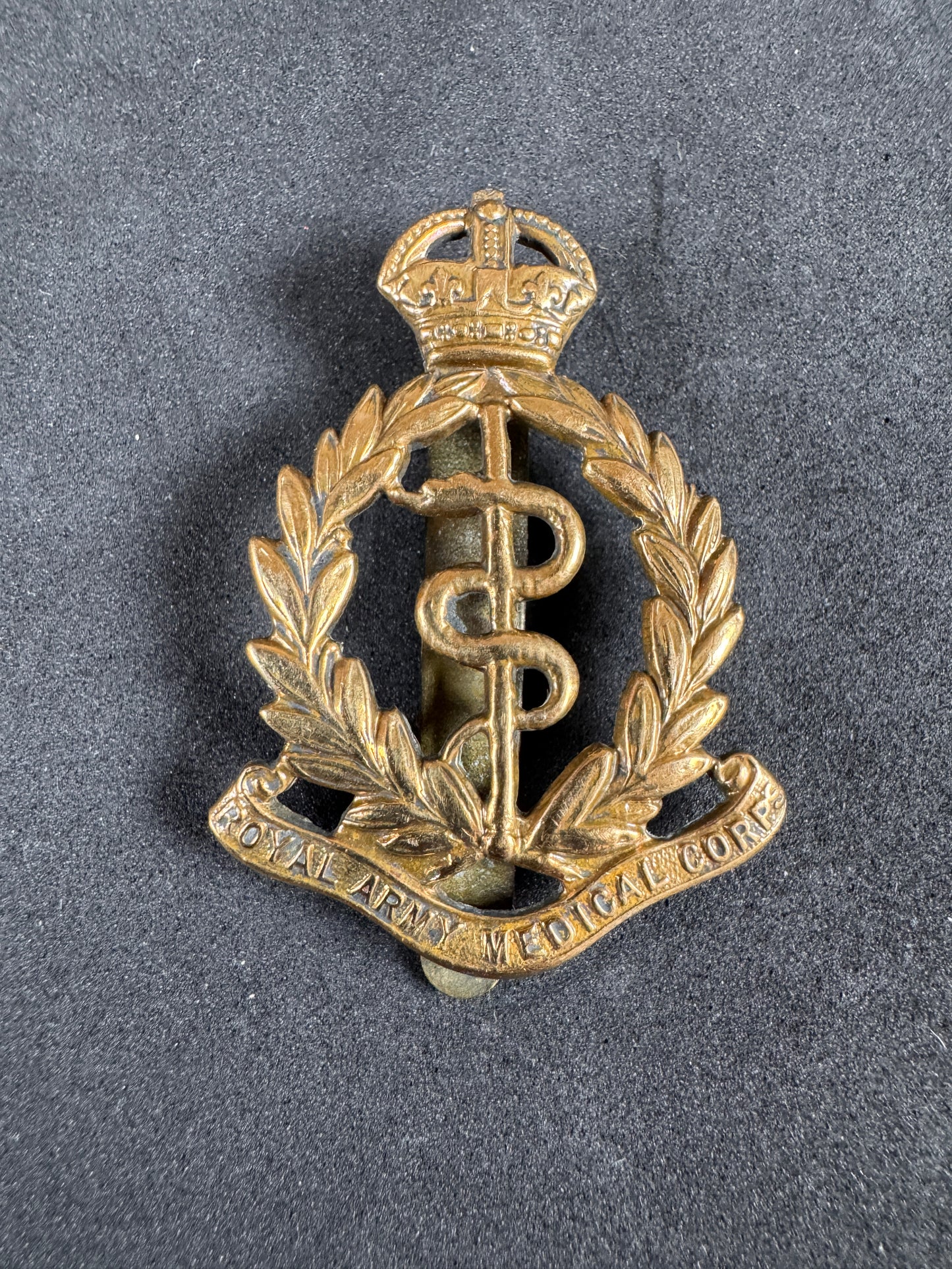 Photo 1 of WW1 British Army Royal Army Medical Corps Cap Badge - collectible militaria item