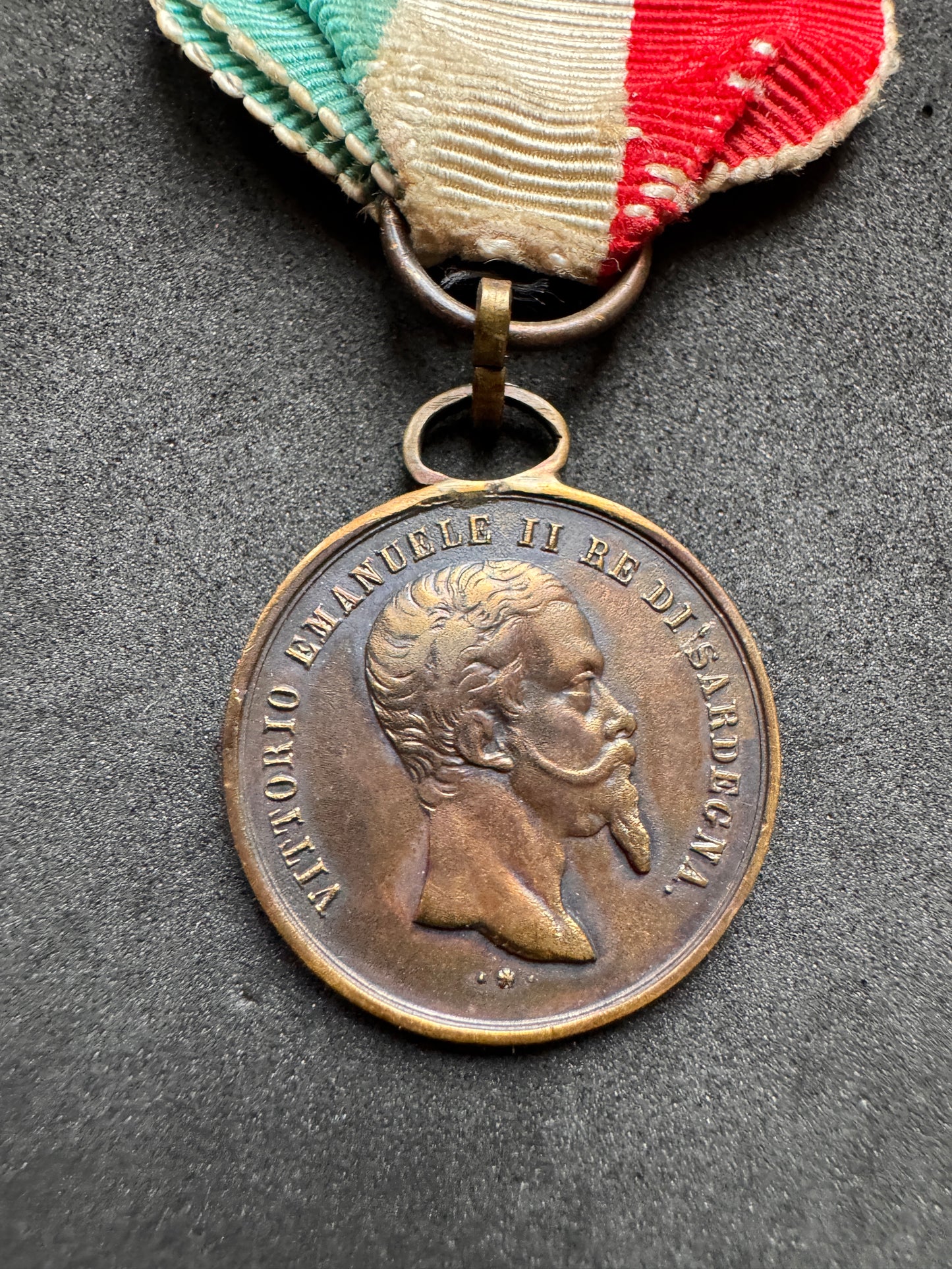 Photo 2 of 1859 Italian Independence Wars Vittorio Emmanuel II & Napoleon III Medal - collectible militaria item