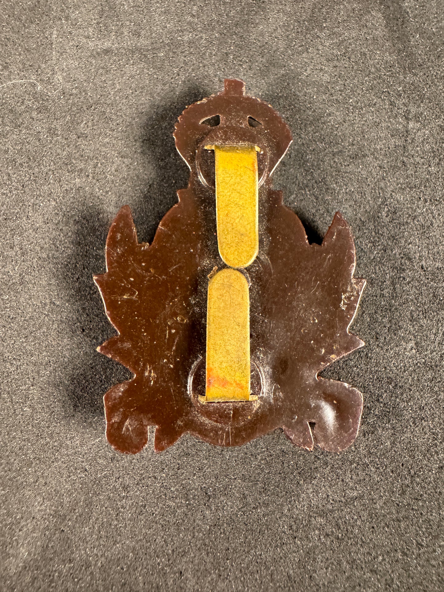 Photo 2 of WW2 British Army Intelligence Corps War Economy Cap Badge - collectible militaria item