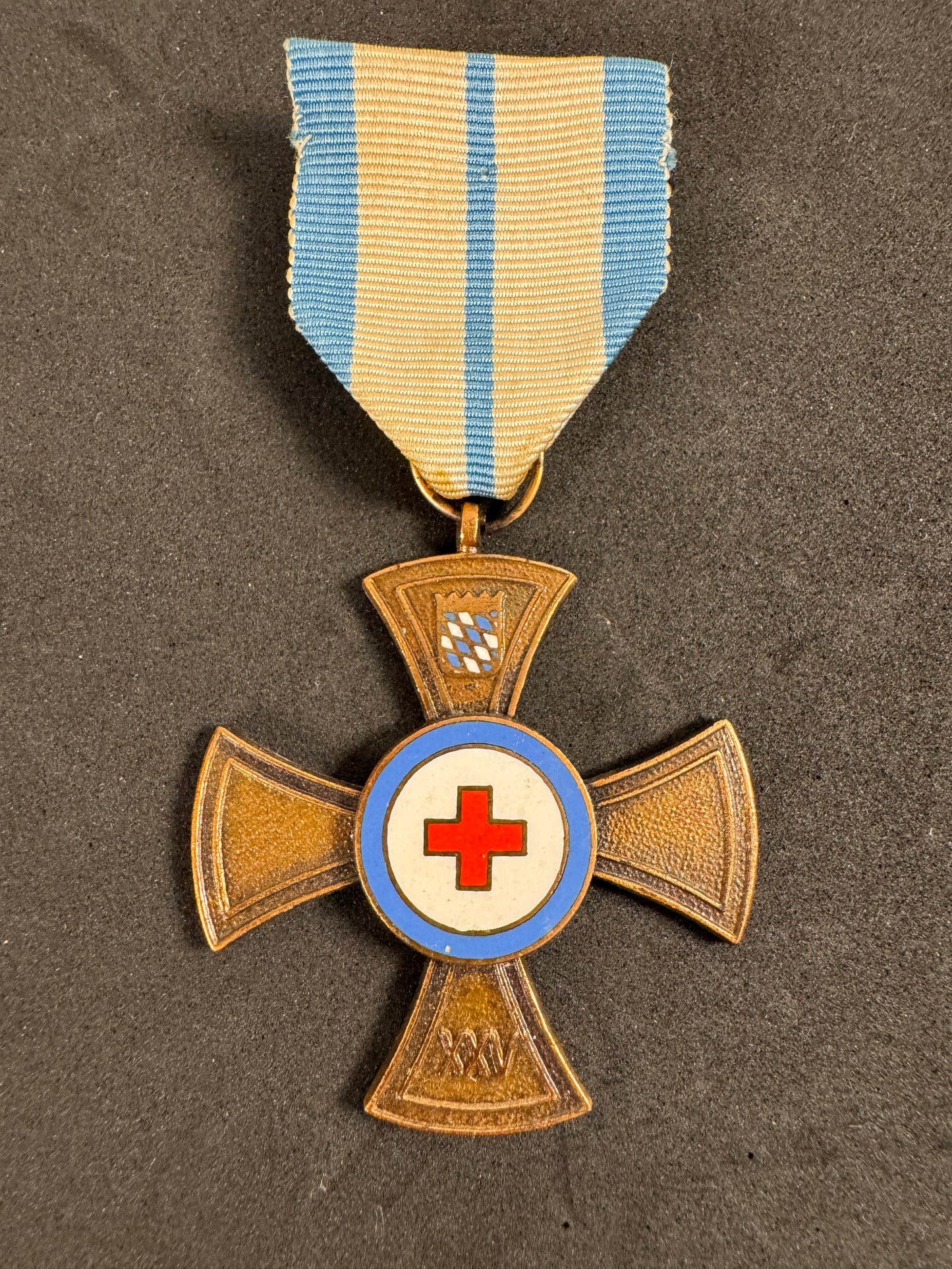 Photo 1 of After WW2 German Bayern Red Cross 25 Year Service Medal - collectible militaria item