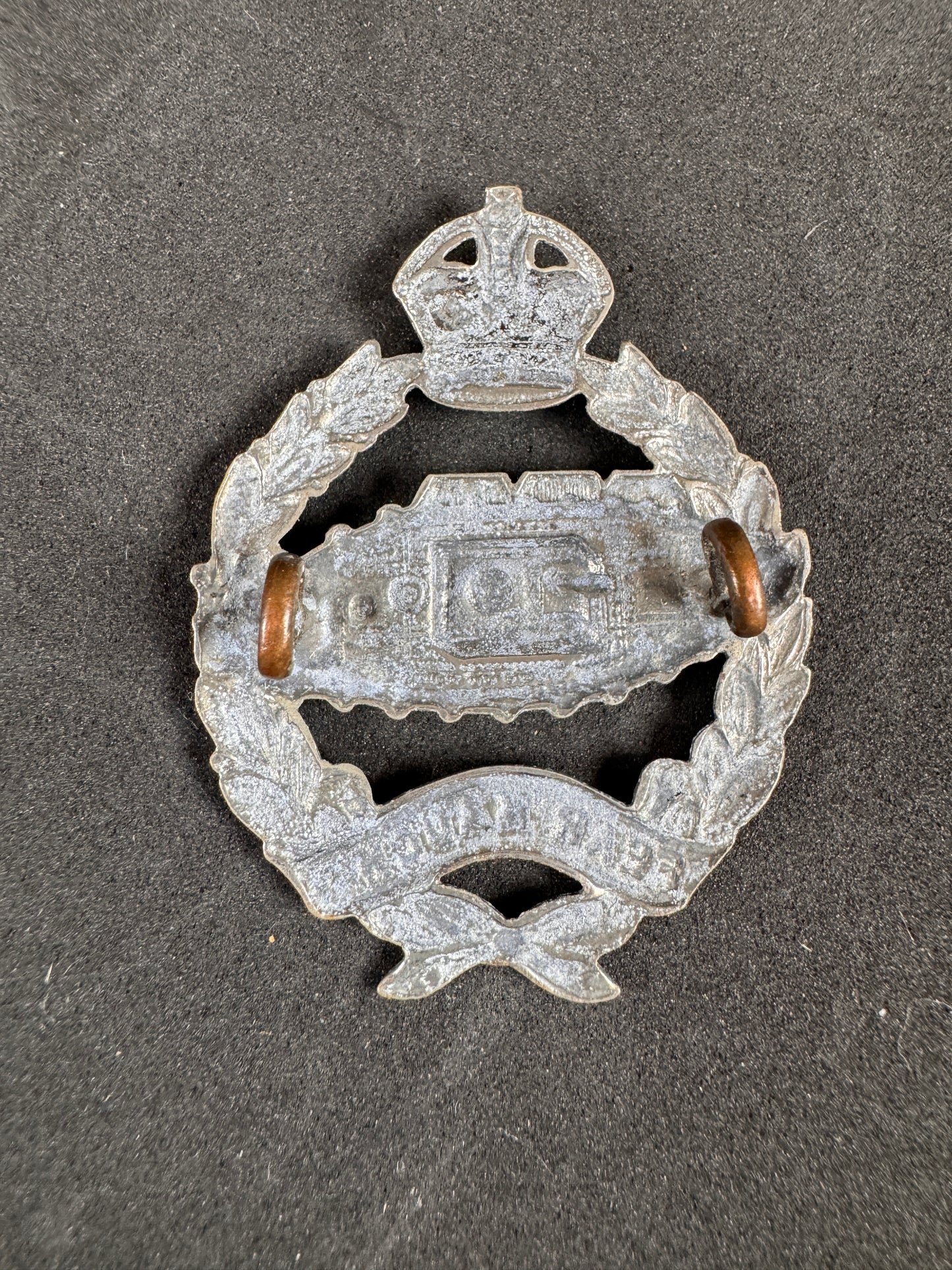 Photo 3 of WW2 British Army Royal Tank Regiment Cap Badge RTR - collectible militaria item