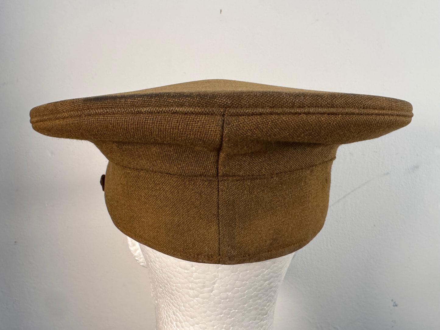 Photo 5 of WWI British Army Officer’s Service Dress Cap - Tress & Co., London - collectible militaria item