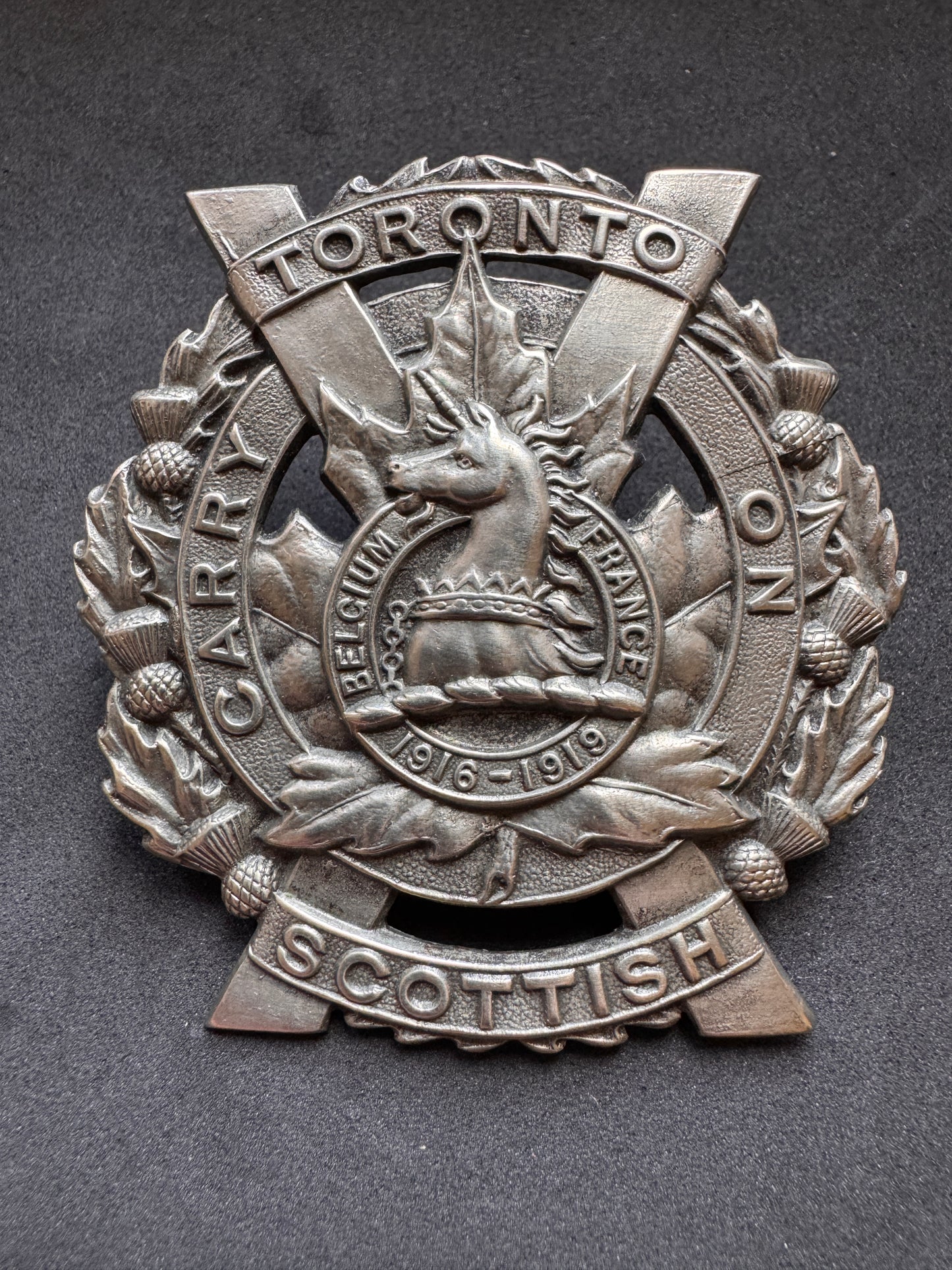 Photo 1 of WW2 Canadian Toronto Scottish Glengarry Cap Badge - collectible militaria item