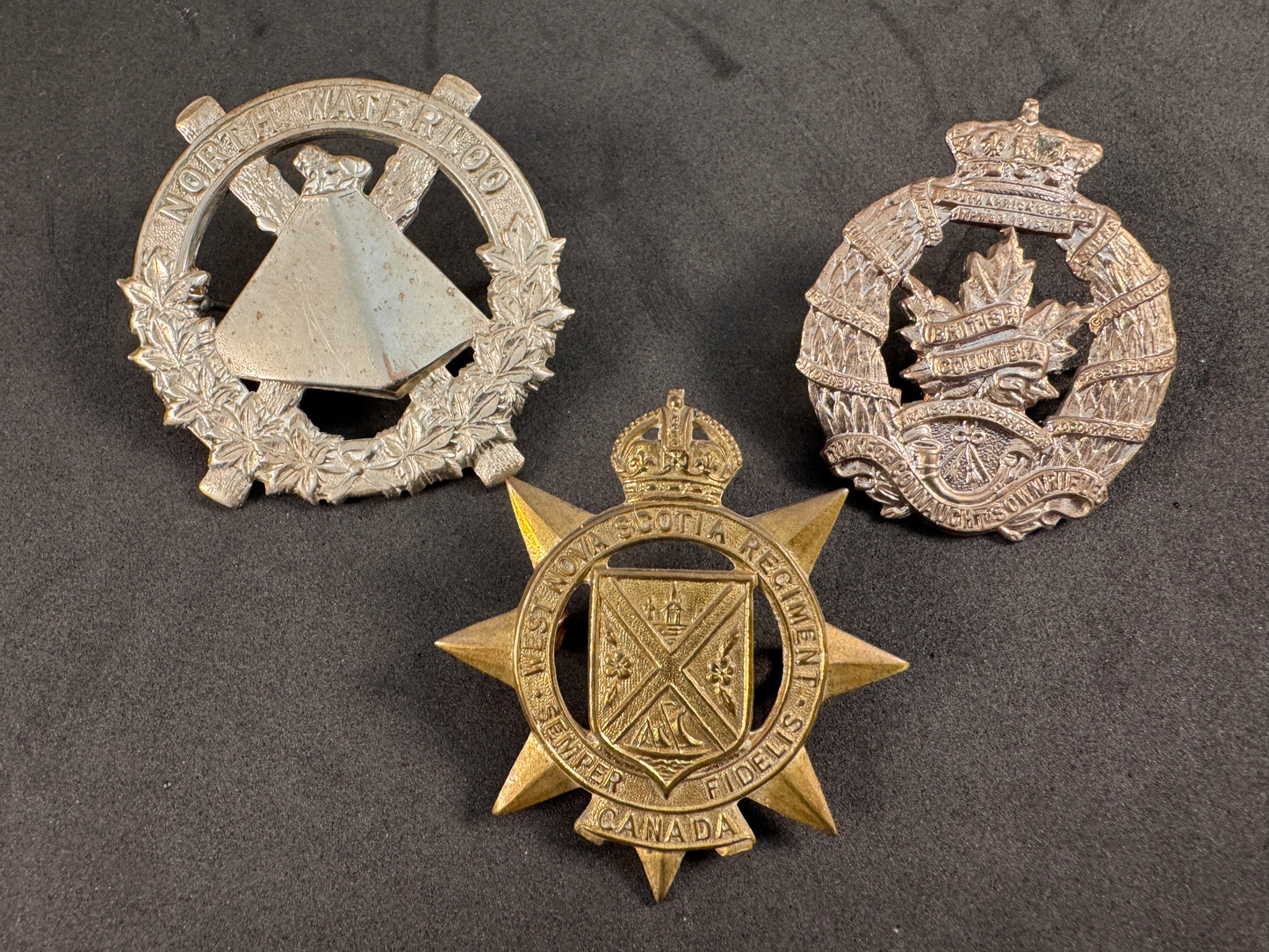 Photo 1 of WW2 Canadian Army Cap Badges - collectible militaria item