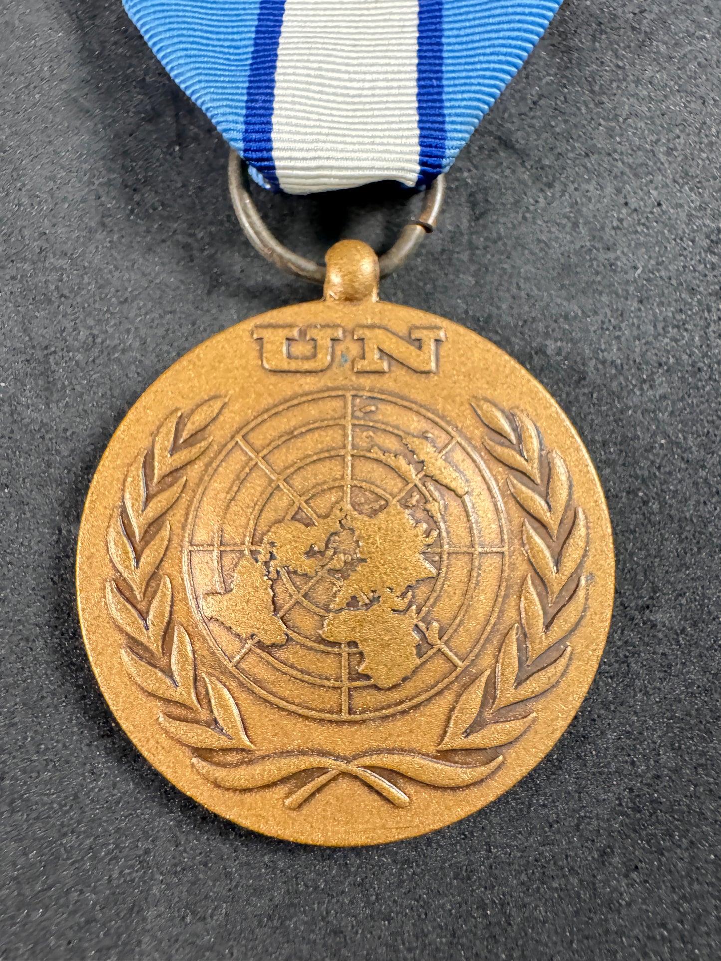 Photo 2 of United Nations UNFICYP Cyprus Medal - collectible militaria item